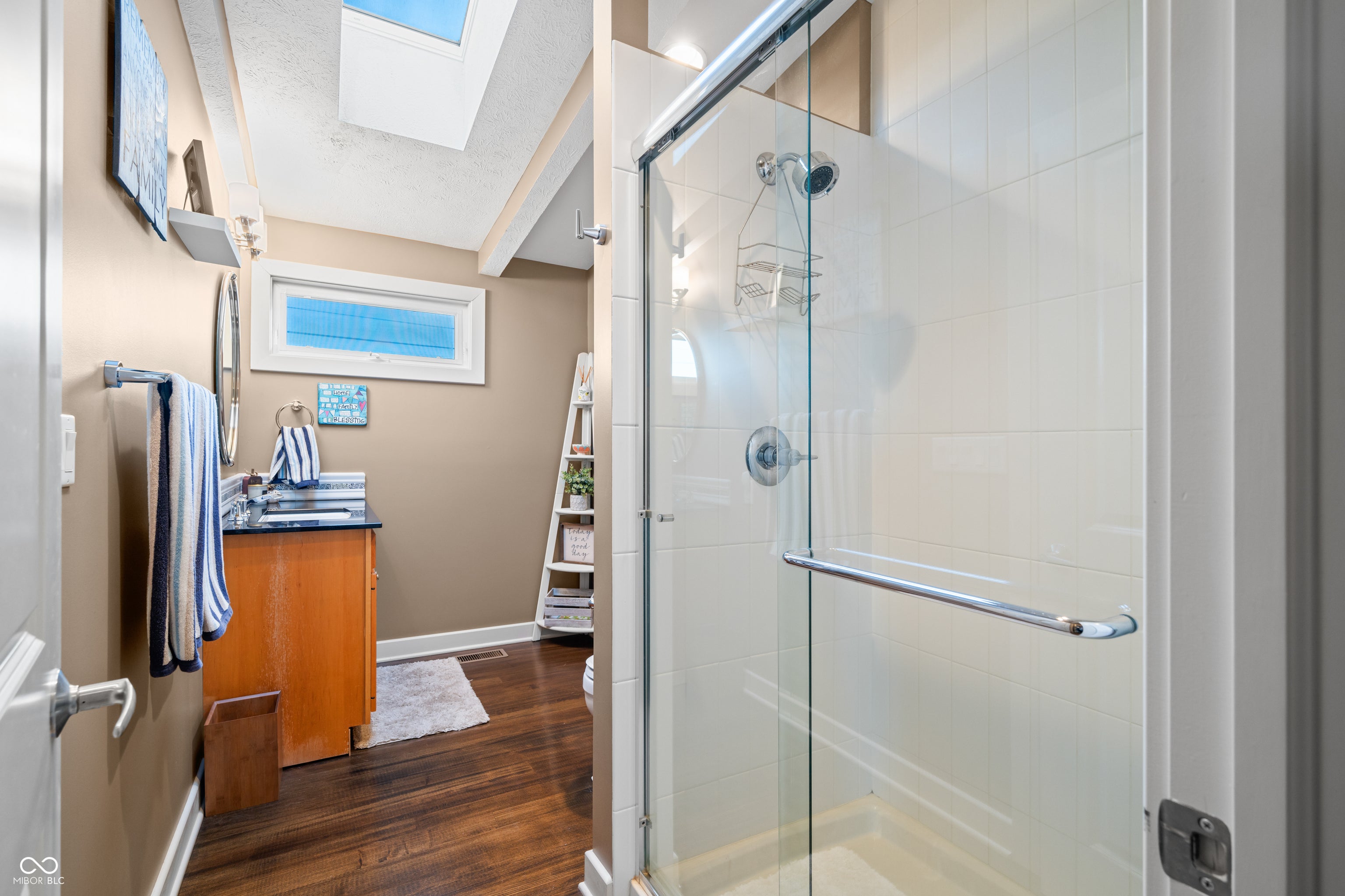 Columbus, Indiana, 47201, United States, 4 Bedrooms Bedrooms, ,3 BathroomsBathrooms,Residential,Active,1748715