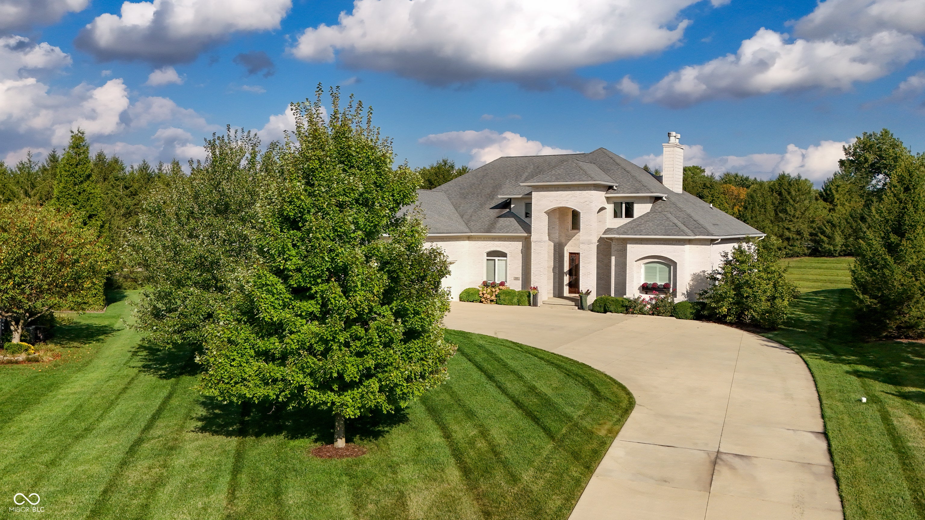 Columbus, Indiana, 47201, United States, 5 Bedrooms Bedrooms, ,5 BathroomsBathrooms,Residential,Active,1952761