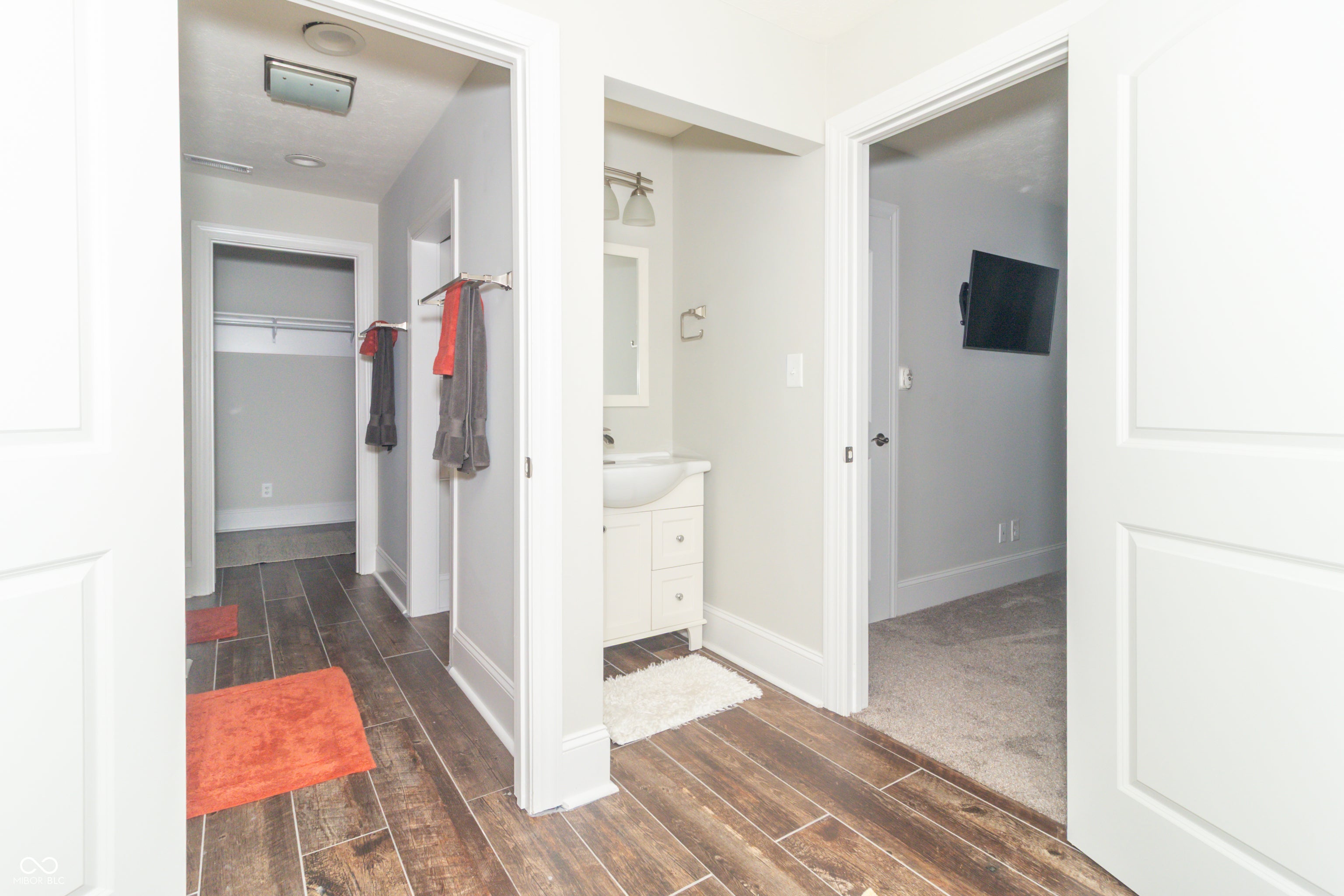 Markleville, Indiana, 46056, United States, 4 Bedrooms Bedrooms, ,5 BathroomsBathrooms,Residential,Active,1942389