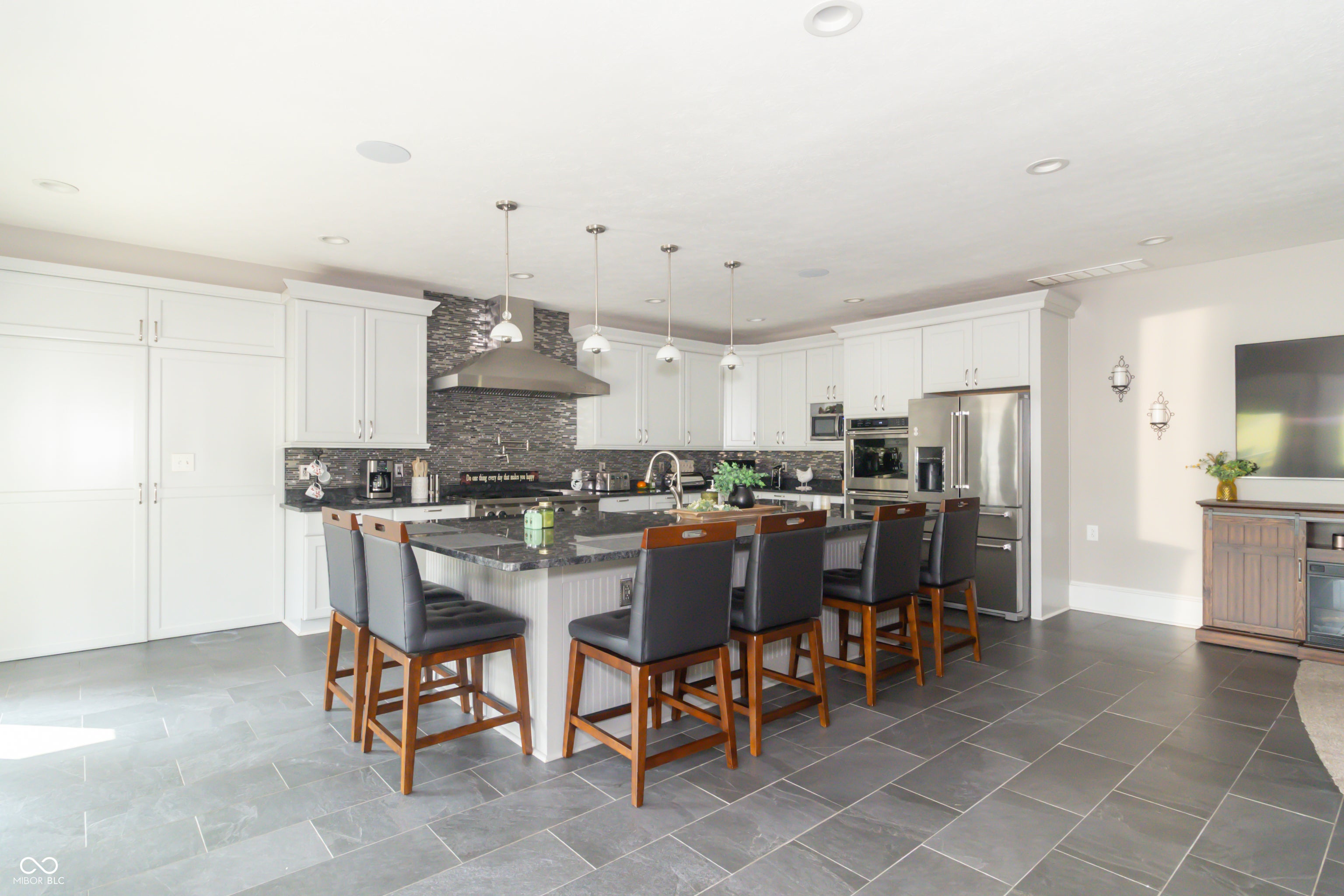 Markleville, Indiana, 46056, United States, 4 Bedrooms Bedrooms, ,5 BathroomsBathrooms,Residential,Active,1942389