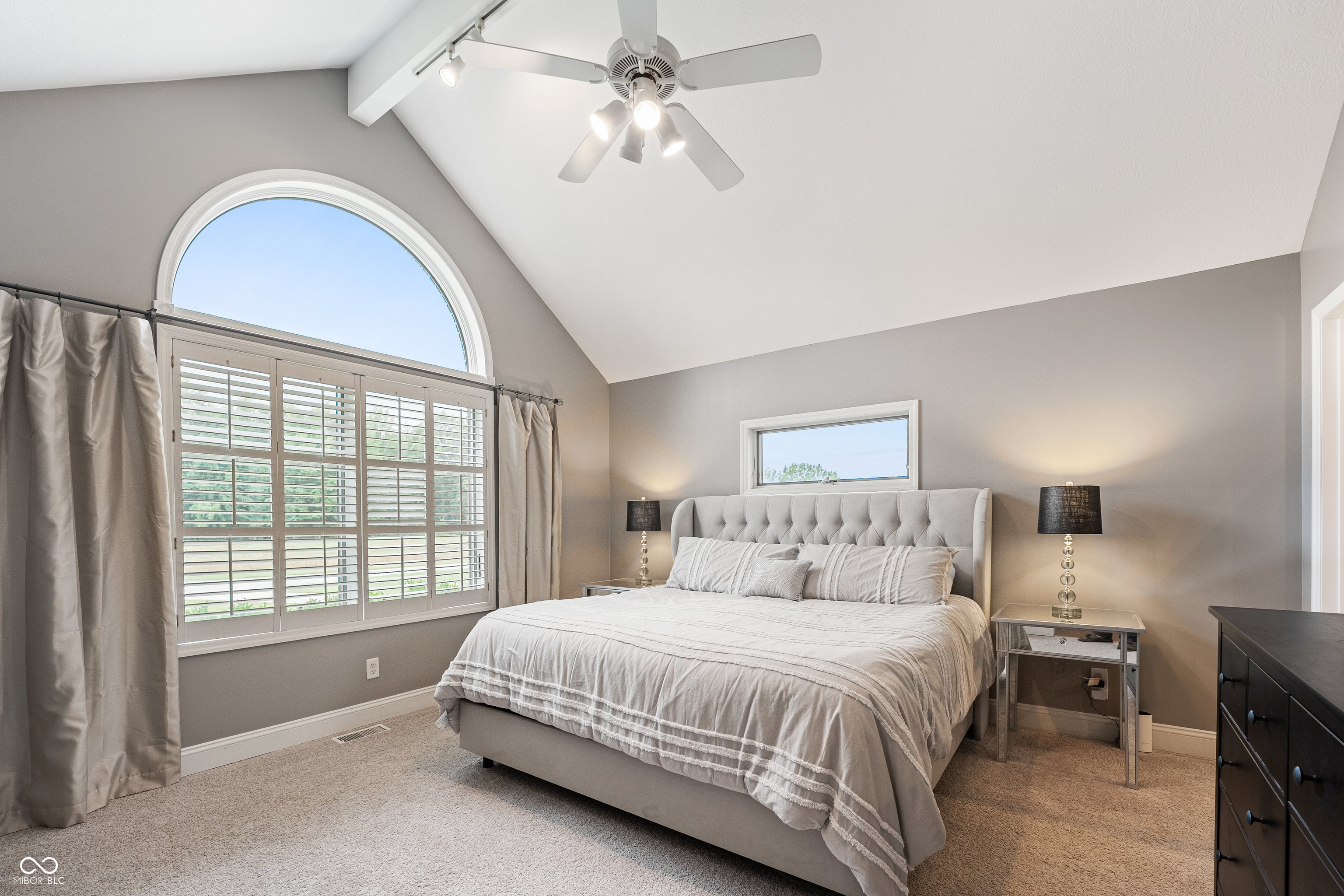 Columbus, Indiana, 47201, United States, 3 Bedrooms Bedrooms, ,3 BathroomsBathrooms,Residential,Active,1971810