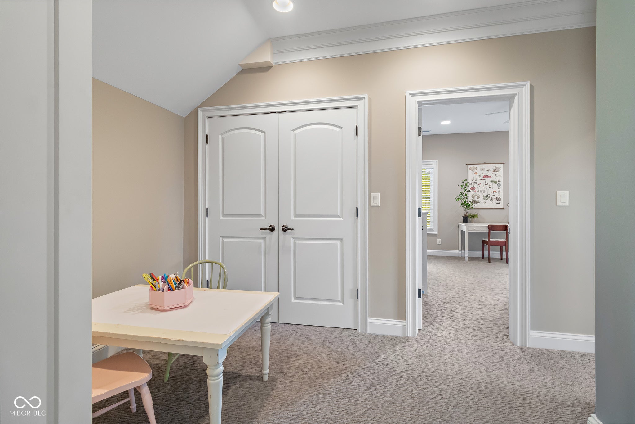 Columbus, Indiana, 47201, United States, 5 Bedrooms Bedrooms, ,5 BathroomsBathrooms,Residential,Active,1952761