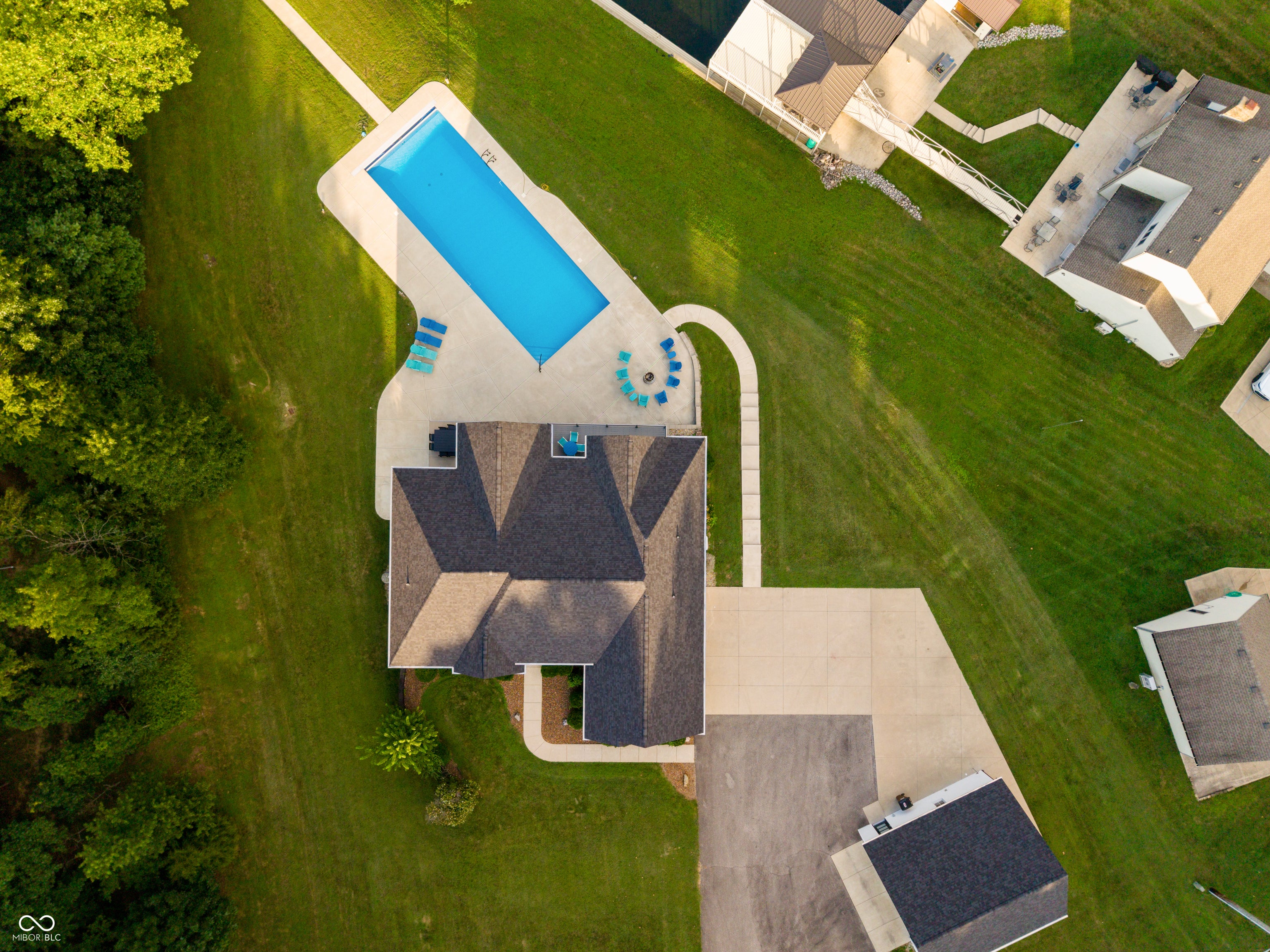 Columbus, Indiana, 47201, United States, ,4 BathroomsBathrooms,Residential,Active,1769806