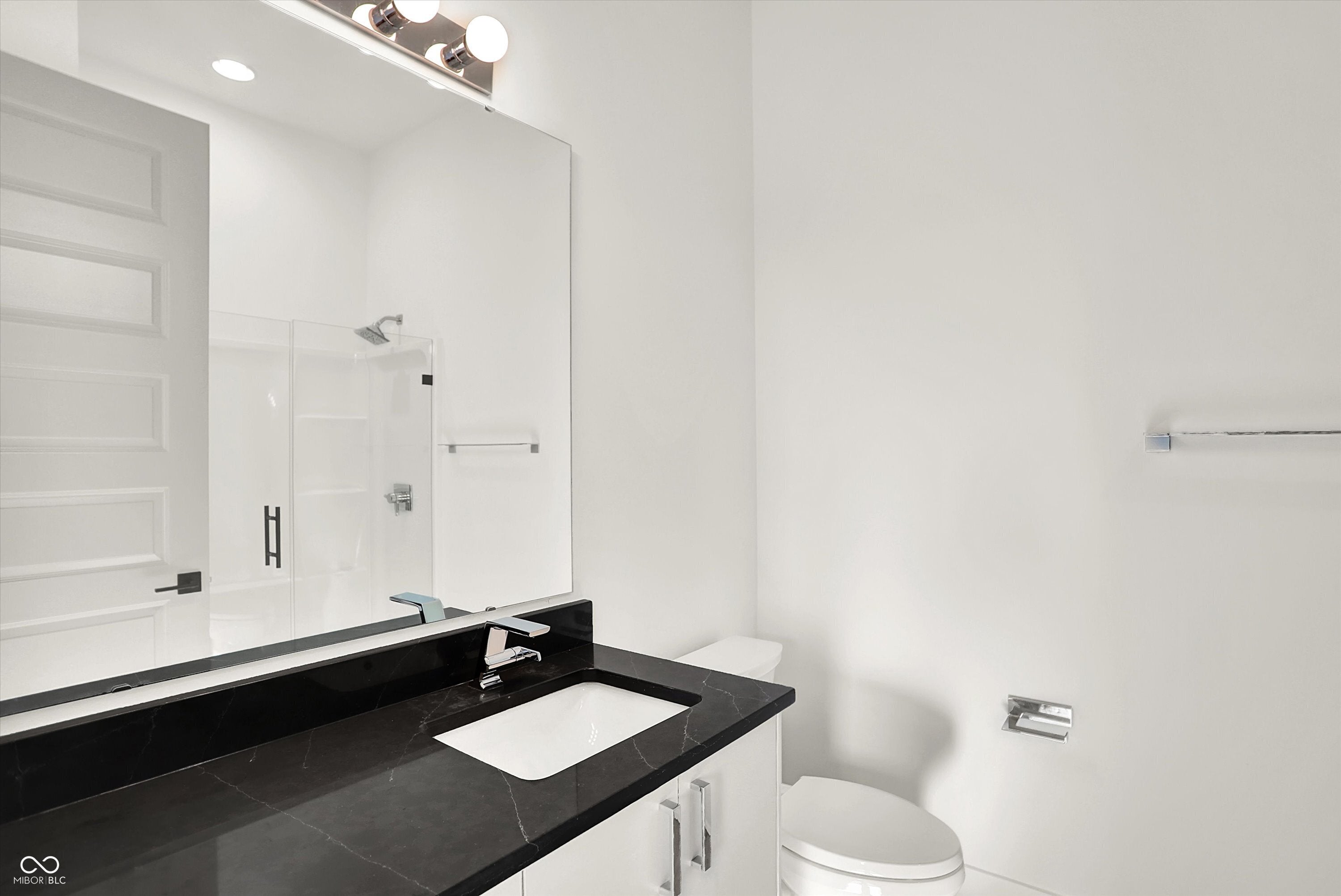 Zionsville, Indiana, 46077, United States, 4 Bedrooms Bedrooms, ,4 BathroomsBathrooms,Residential,Active,2008721