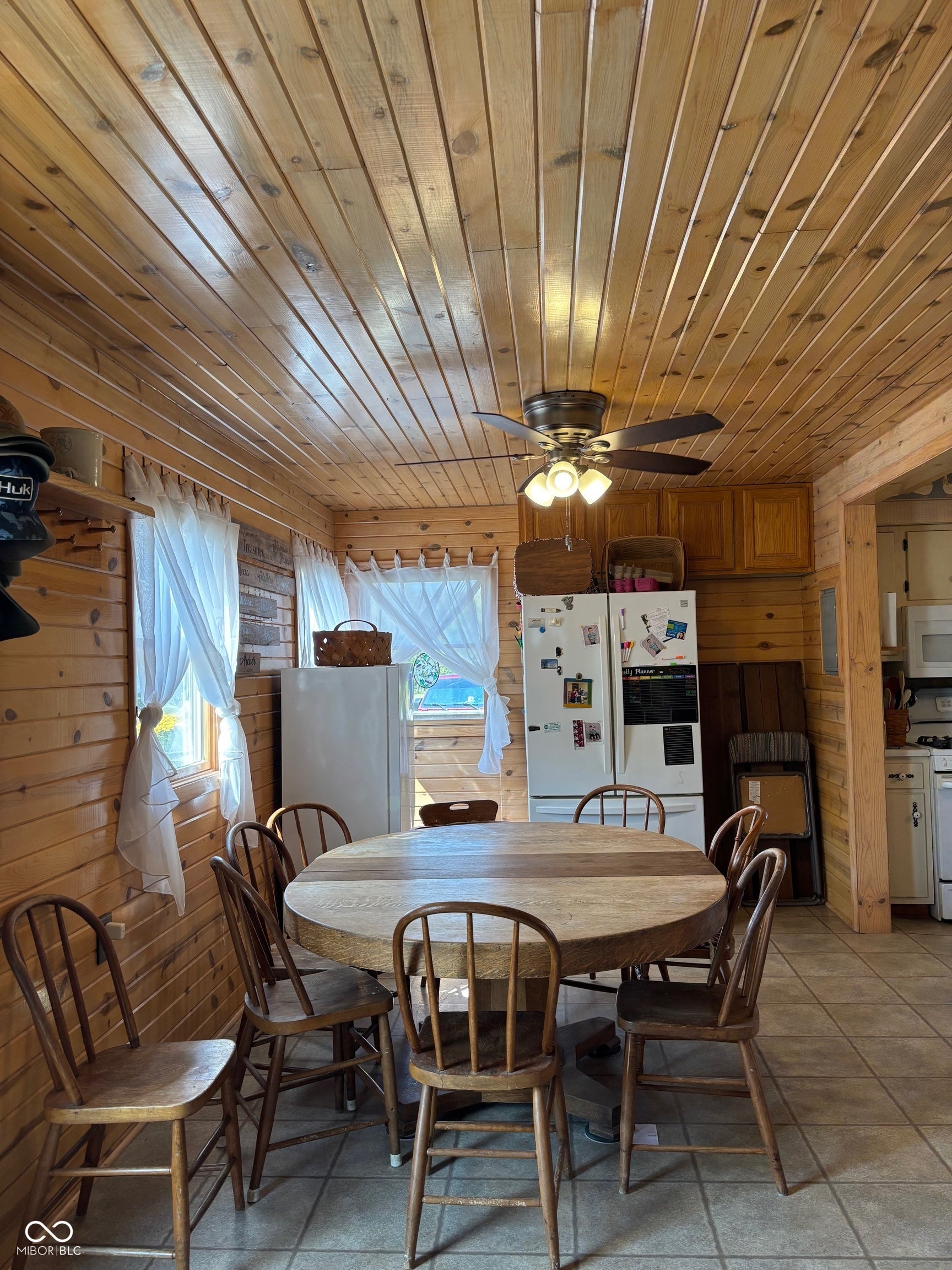 Columbus, Indiana, 47201, United States, 3 Bedrooms Bedrooms, ,2 BathroomsBathrooms,Residential,Active,1954421