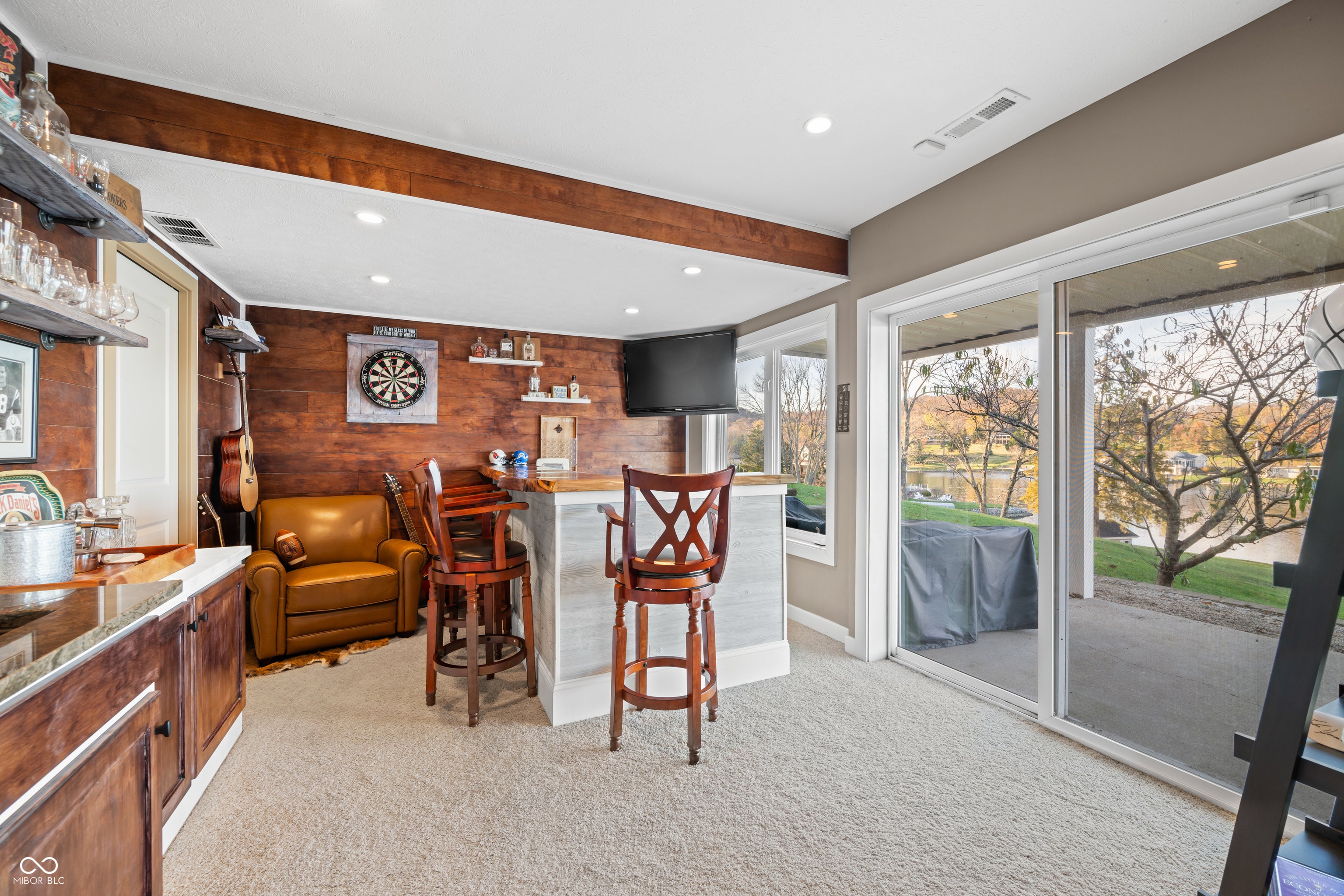 Columbus, Indiana, 47201, United States, 4 Bedrooms Bedrooms, ,3 BathroomsBathrooms,Residential,Active,1748715