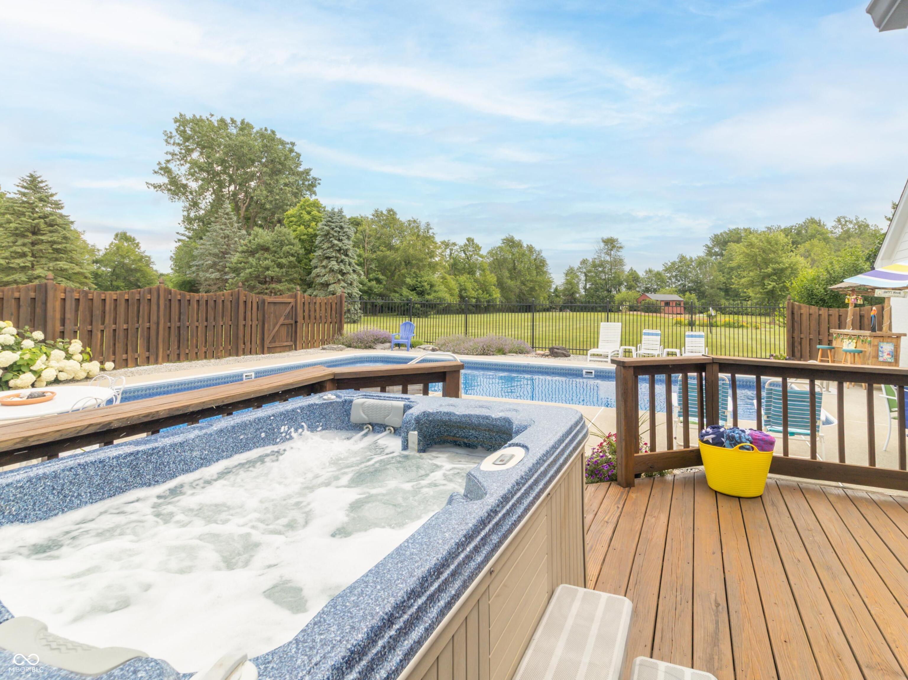 Greenfield, Indiana, 46140, United States, 5 Bedrooms Bedrooms, ,5 BathroomsBathrooms,Residential,Active,1871587