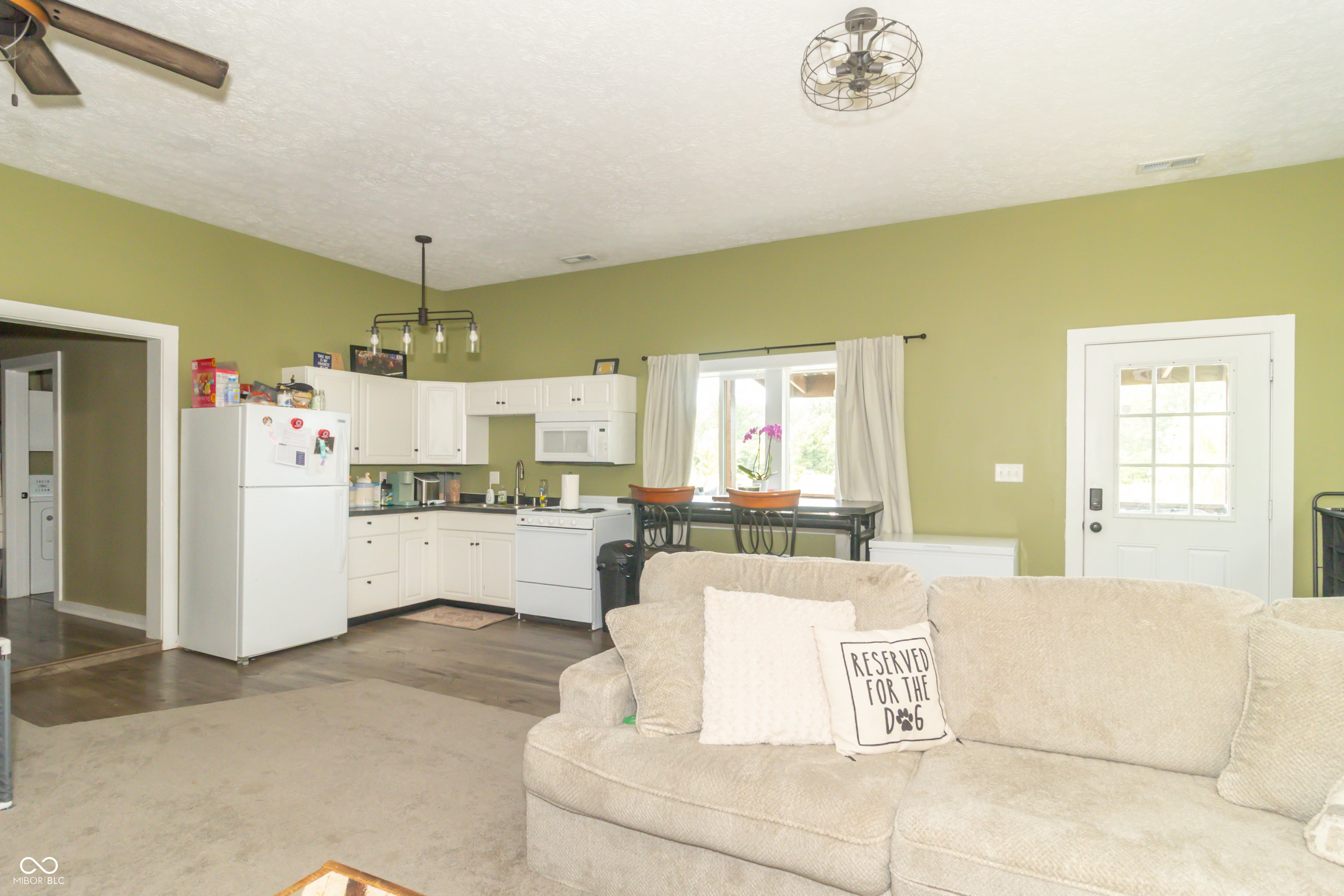 Markleville, Indiana, 46056, United States, 4 Bedrooms Bedrooms, ,5 BathroomsBathrooms,Residential,Active,1942389