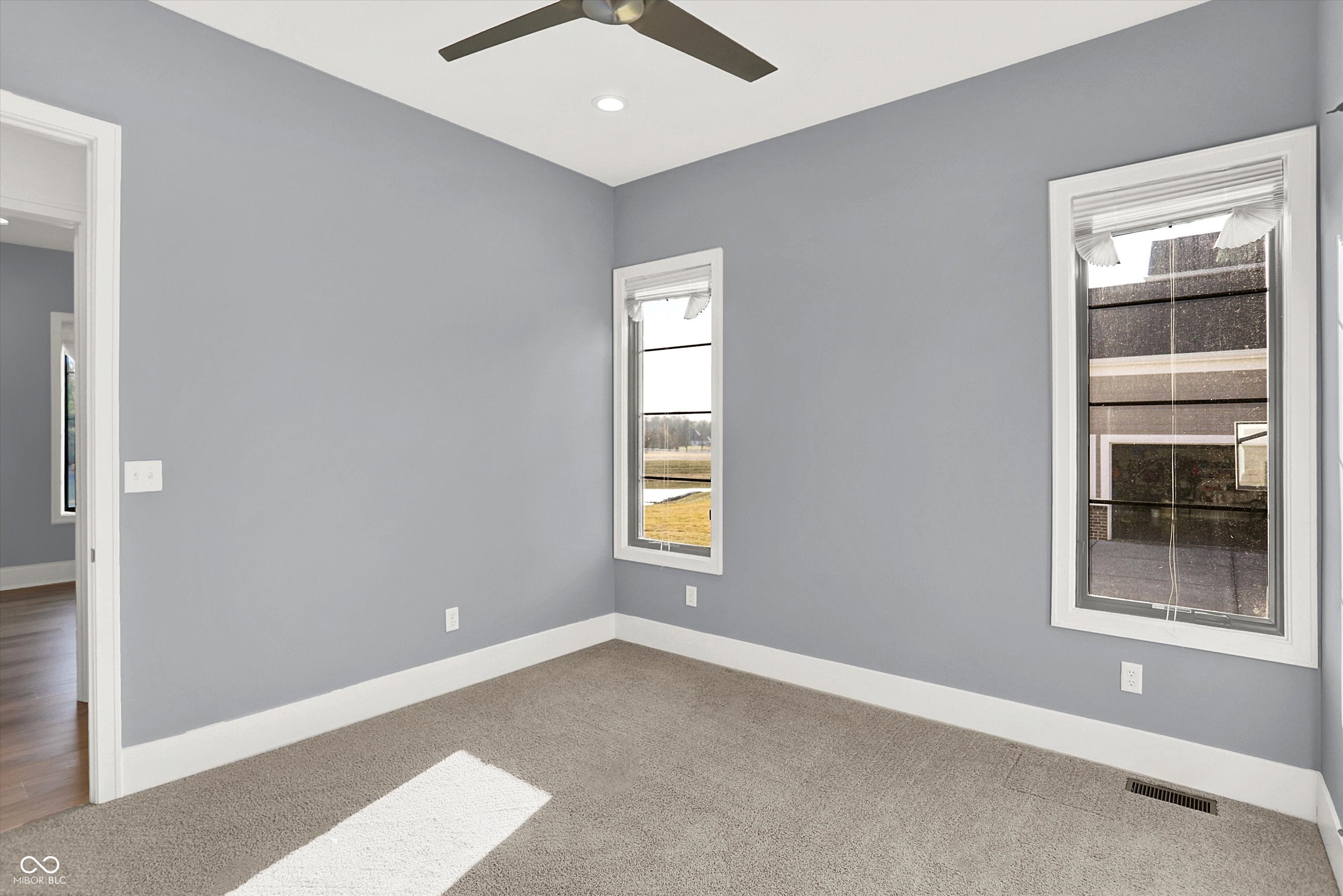 Zionsville, Indiana, 46077, United States, 4 Bedrooms Bedrooms, ,4 BathroomsBathrooms,Residential,Active,2008721