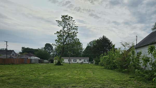 817 N 12TH ST, ELWOOD, IN 46036, photo 2 of 5