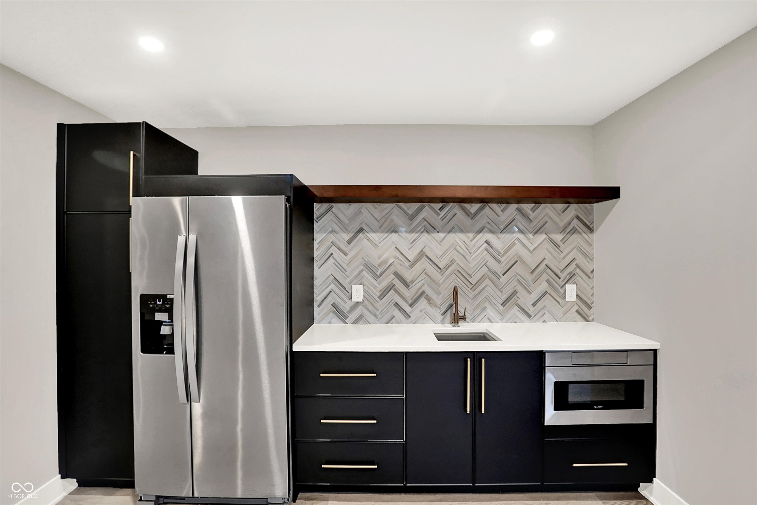 Zionsville, Indiana, 46077, United States, 4 Bedrooms Bedrooms, ,4 BathroomsBathrooms,Residential,Active,2008721