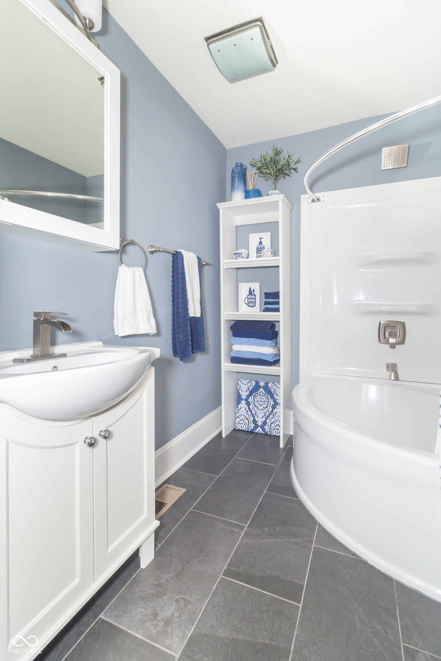 Markleville, Indiana, 46056, United States, 4 Bedrooms Bedrooms, ,5 BathroomsBathrooms,Residential,Active,1942389