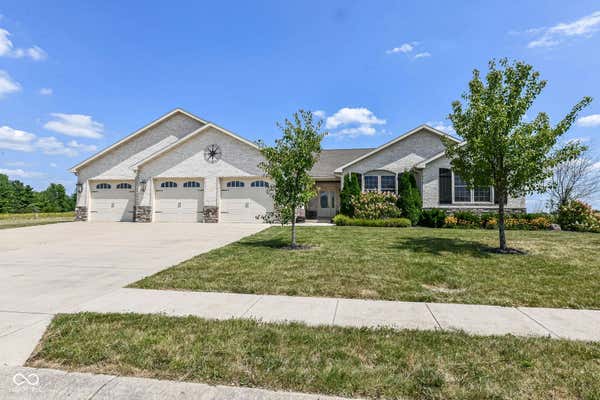 5404 SHADOW OAK RUN, MUNCIE, IN 47304 - Image 1