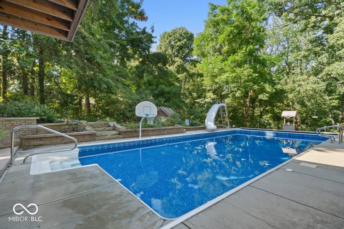 Fishers, Indiana, 46040, United States, 6 Bedrooms Bedrooms, ,4 BathroomsBathrooms,Residential,Active,1960162