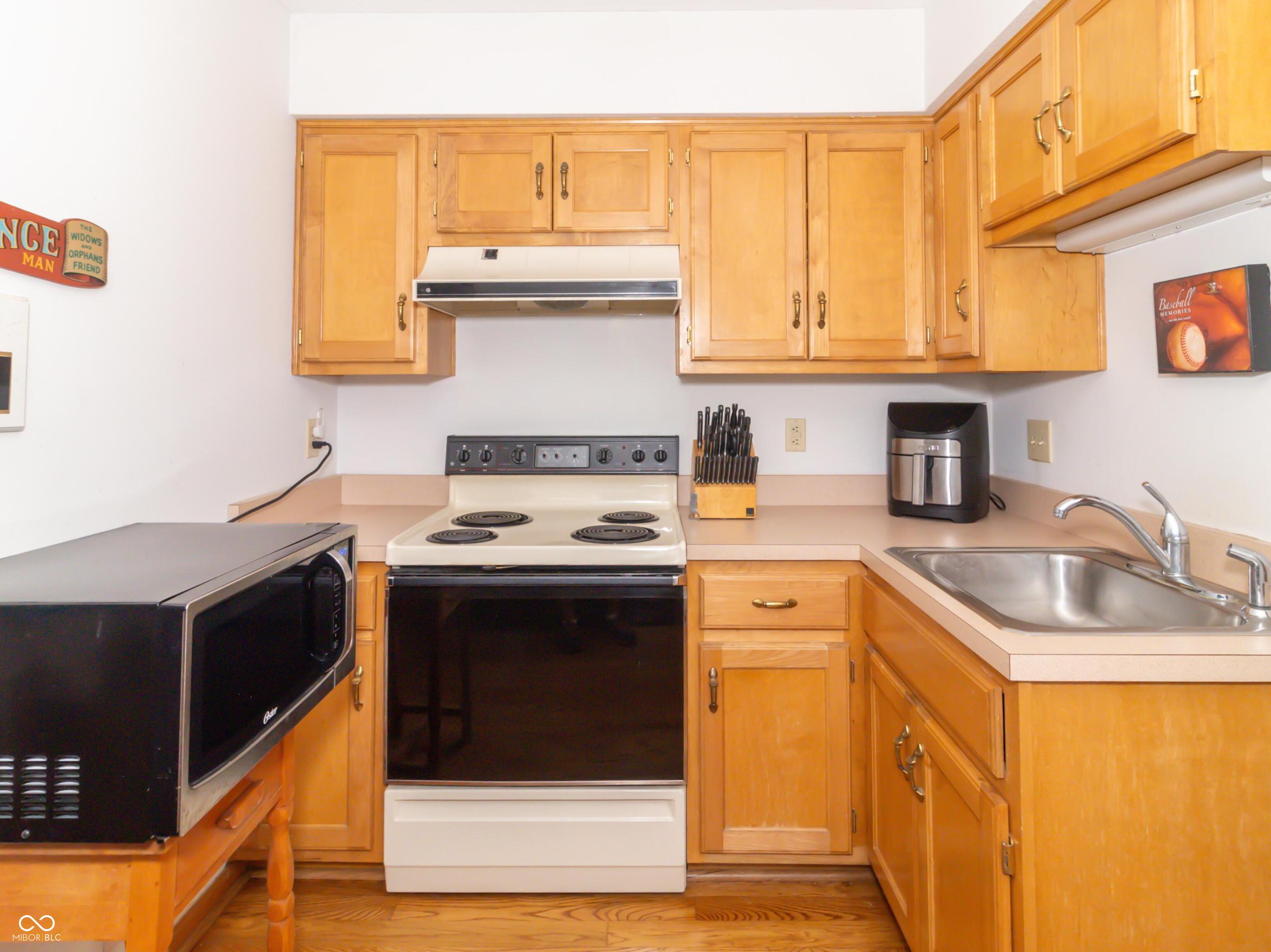 Greenfield, Indiana, 46140, United States, 5 Bedrooms Bedrooms, ,5 BathroomsBathrooms,Residential,Active,1871587