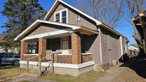 929 HAUGH ST, INDIANAPOLIS, IN 46222, photo 3 of 11