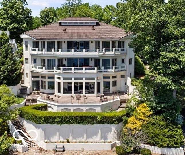 Indianapolis, Indiana, 46256, United States, 4 Bedrooms Bedrooms, ,7 BathroomsBathrooms,Residential,Active,1933721