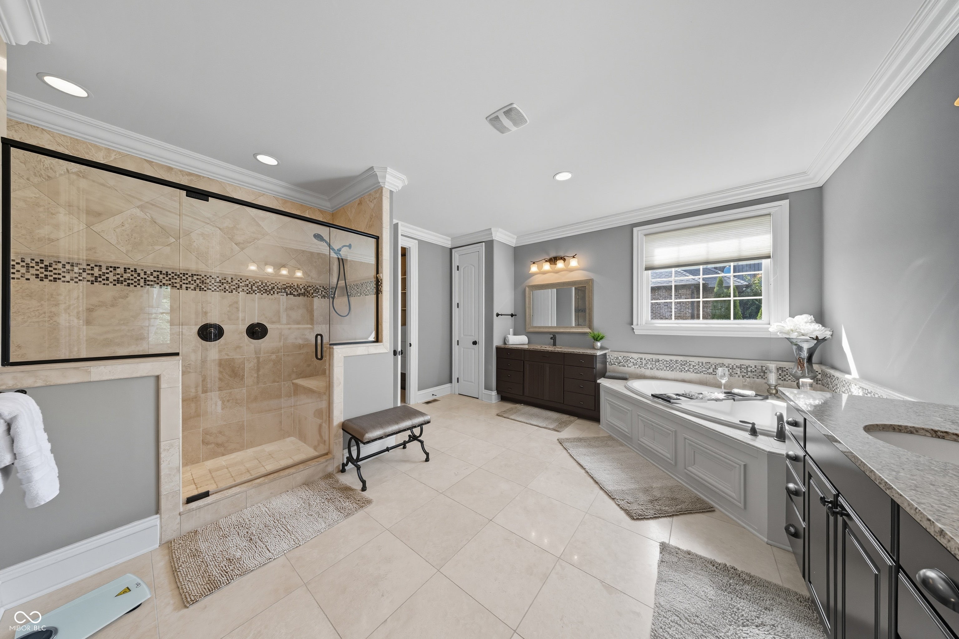 Fishers, Indiana, 46037, United States, 5 Bedrooms Bedrooms, ,5 BathroomsBathrooms,Residential,Active,1961902