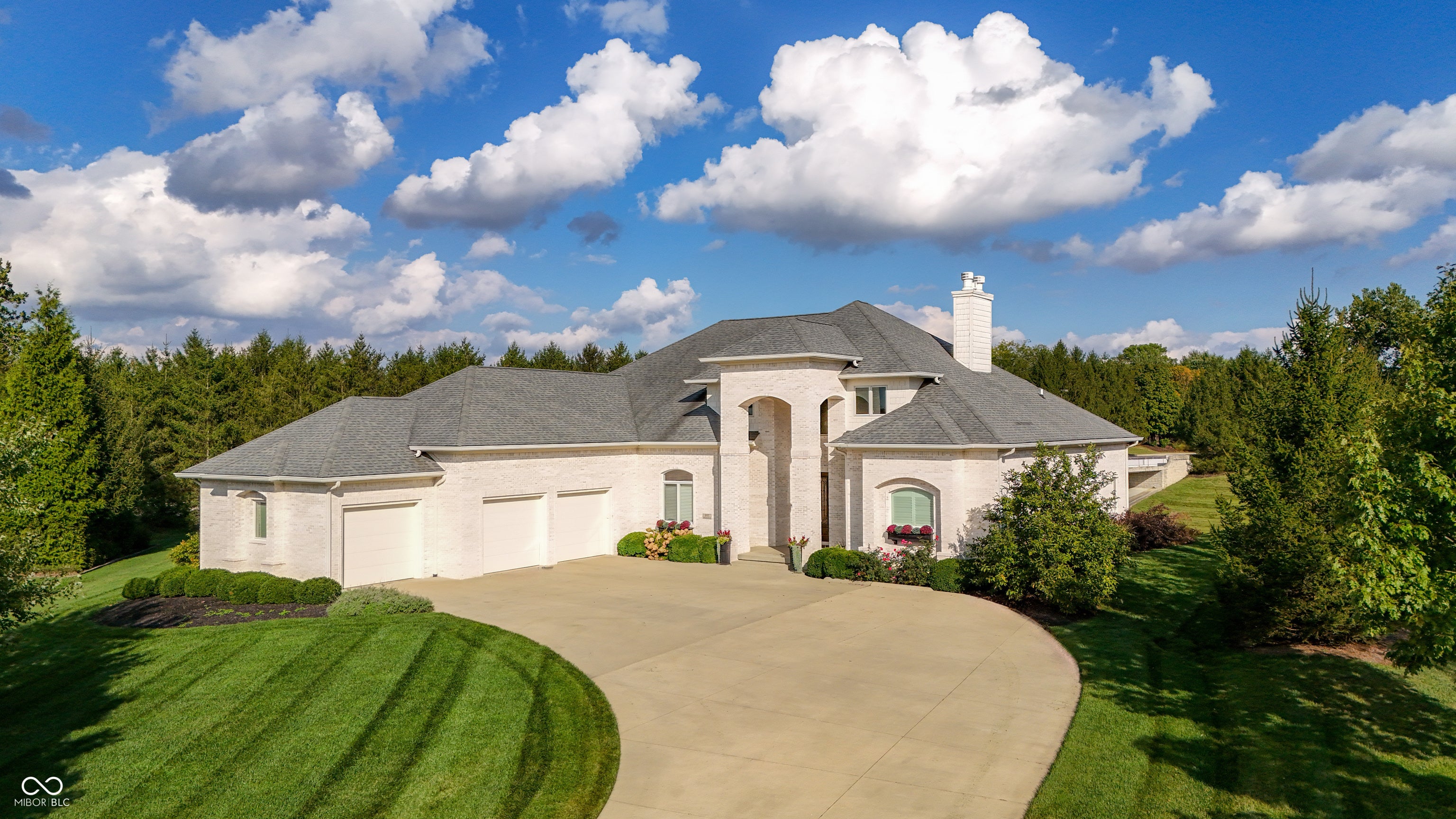 Columbus, Indiana, 47201, United States, 5 Bedrooms Bedrooms, ,5 BathroomsBathrooms,Residential,Active,1952761