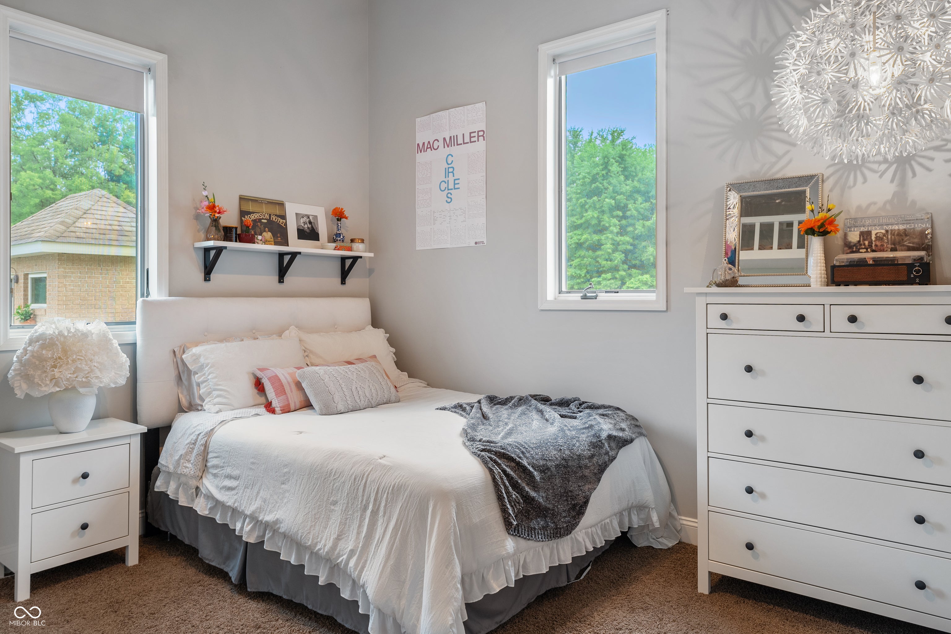 Columbus, Indiana, 47201, United States, 3 Bedrooms Bedrooms, ,3 BathroomsBathrooms,Residential,Active,1971810