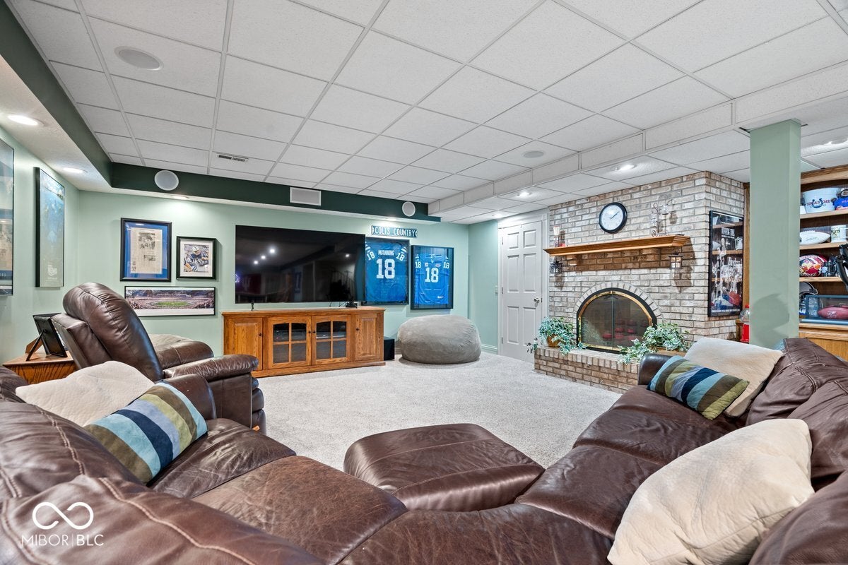 Fishers, Indiana, 46040, United States, 6 Bedrooms Bedrooms, ,4 BathroomsBathrooms,Residential,Active,1960162