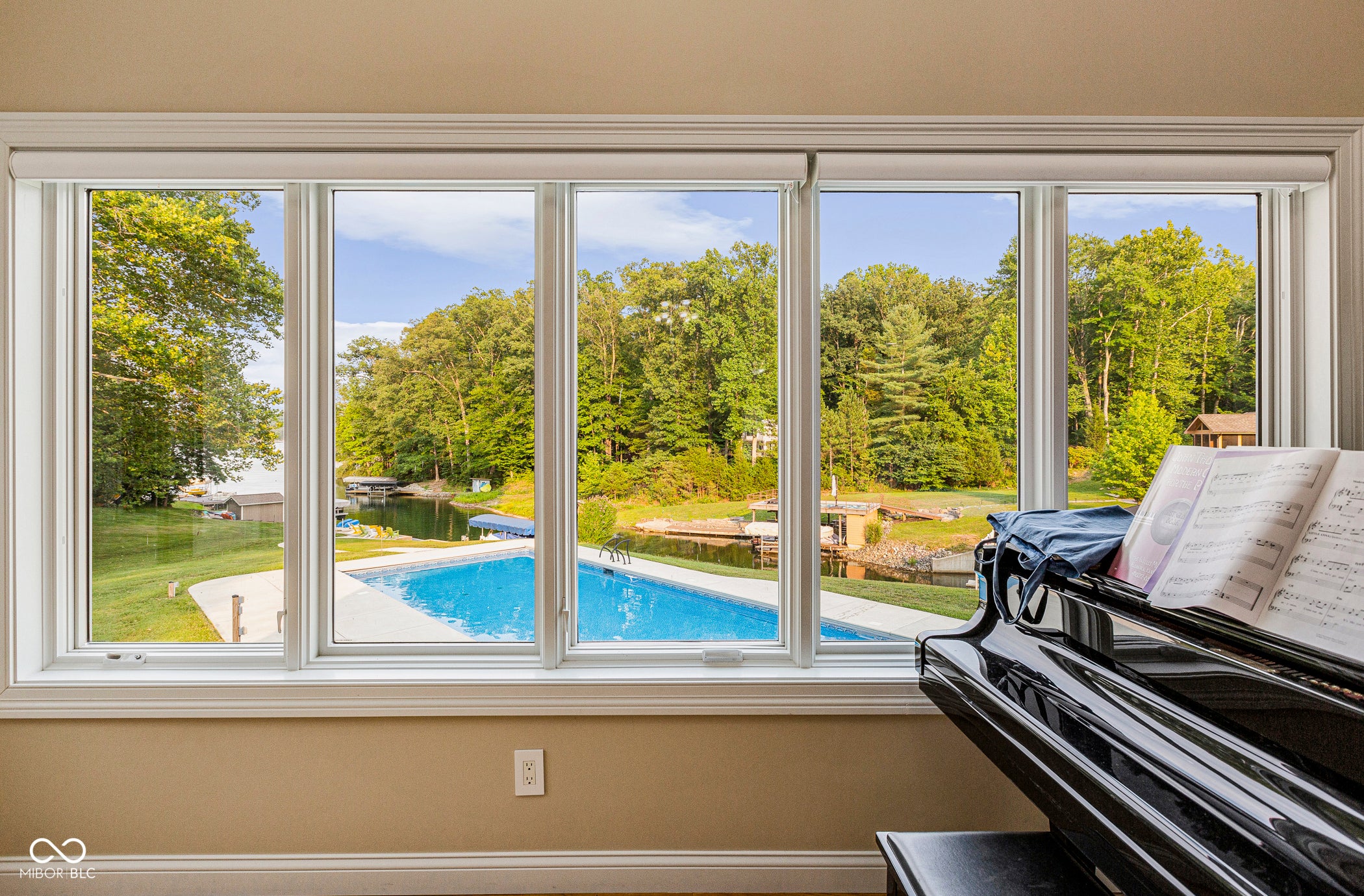 Columbus, Indiana, 47201, United States, ,4 BathroomsBathrooms,Residential,Active,1769806