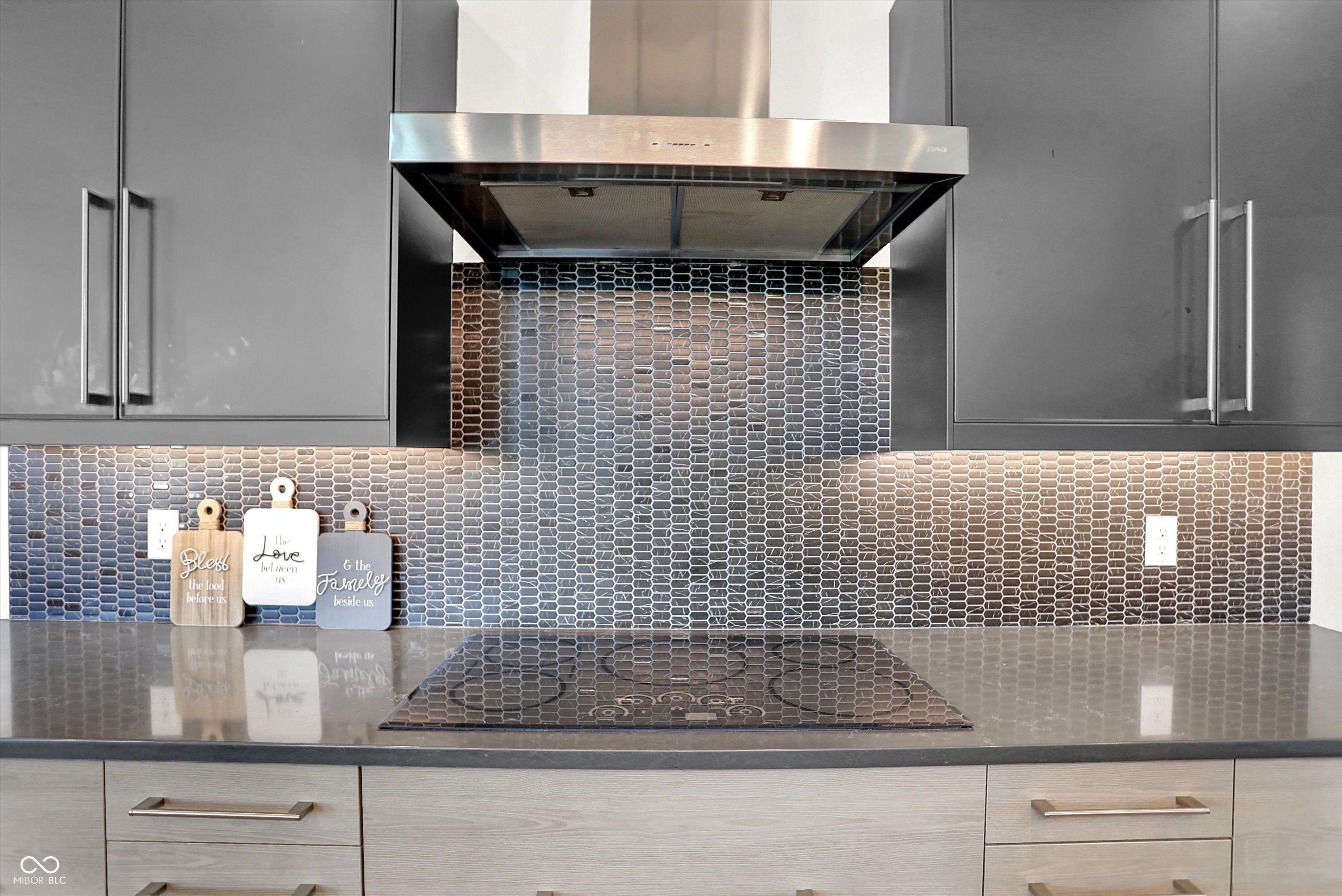 Zionsville, Indiana, 46077, United States, 4 Bedrooms Bedrooms, ,4 BathroomsBathrooms,Residential,Active,2008721