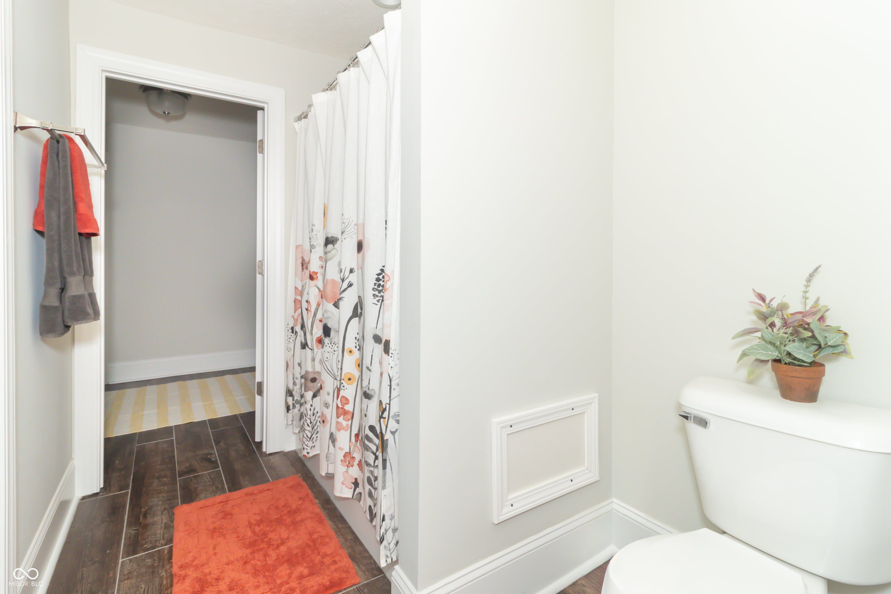 Markleville, Indiana, 46056, United States, 4 Bedrooms Bedrooms, ,5 BathroomsBathrooms,Residential,Active,1942389