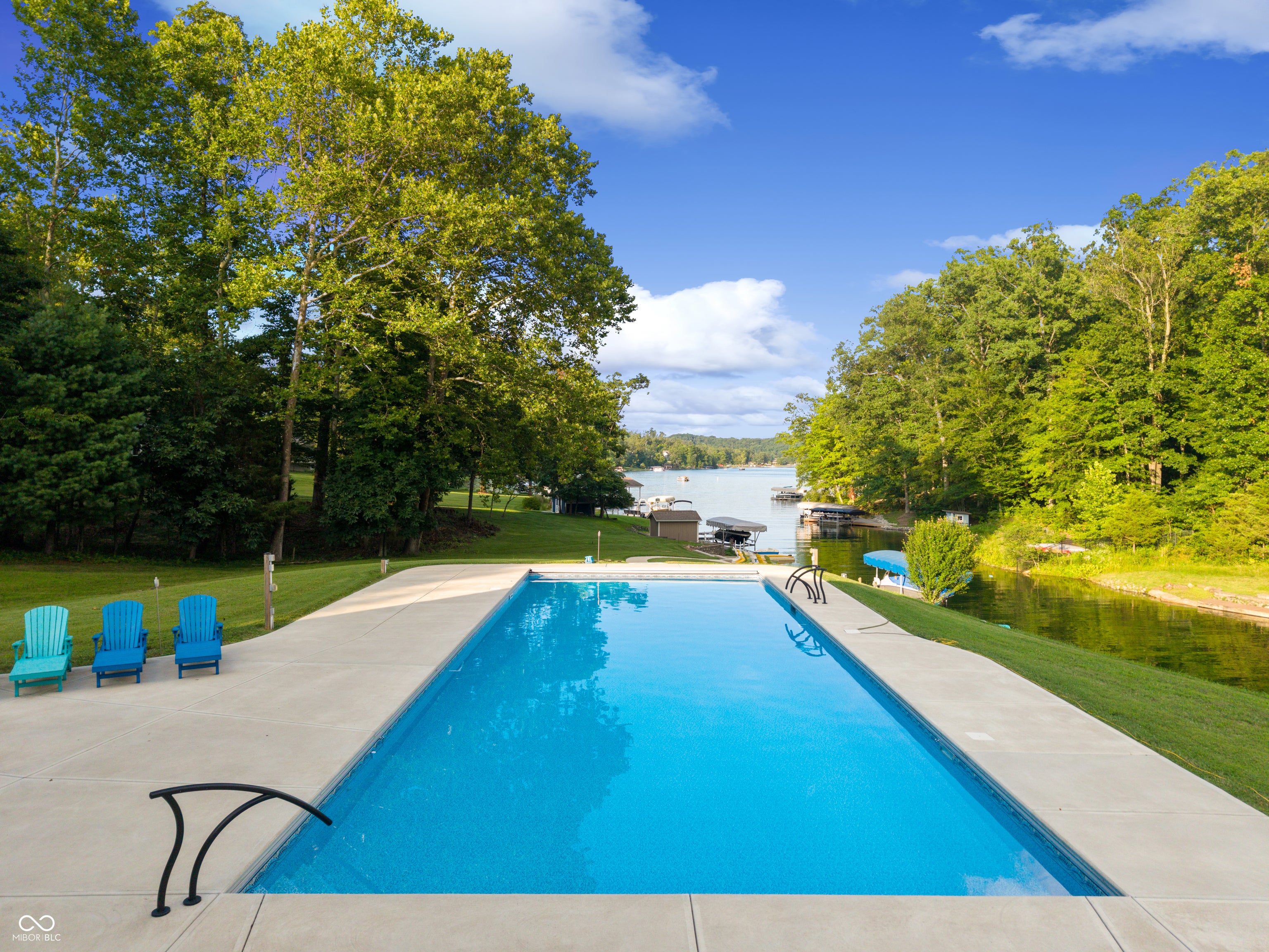 Columbus, Indiana, 47201, United States, ,4 BathroomsBathrooms,Residential,Active,1769806