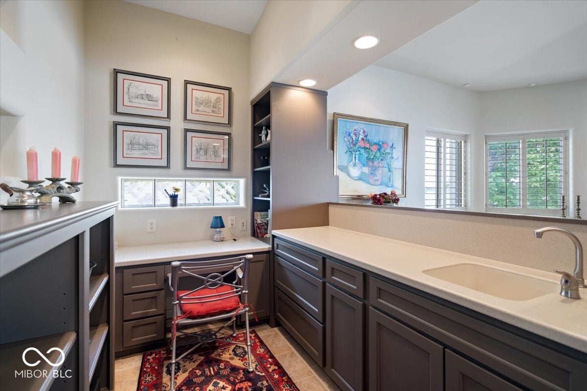 Indianapolis, Indiana, 46256, United States, 4 Bedrooms Bedrooms, ,7 BathroomsBathrooms,Residential,Active,1933721