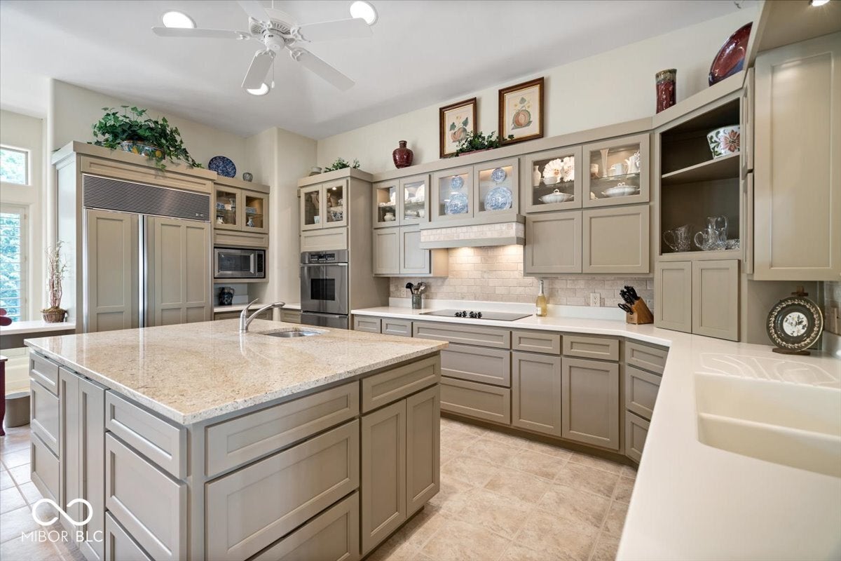 Indianapolis, Indiana, 46256, United States, 4 Bedrooms Bedrooms, ,7 BathroomsBathrooms,Residential,Active,1933721