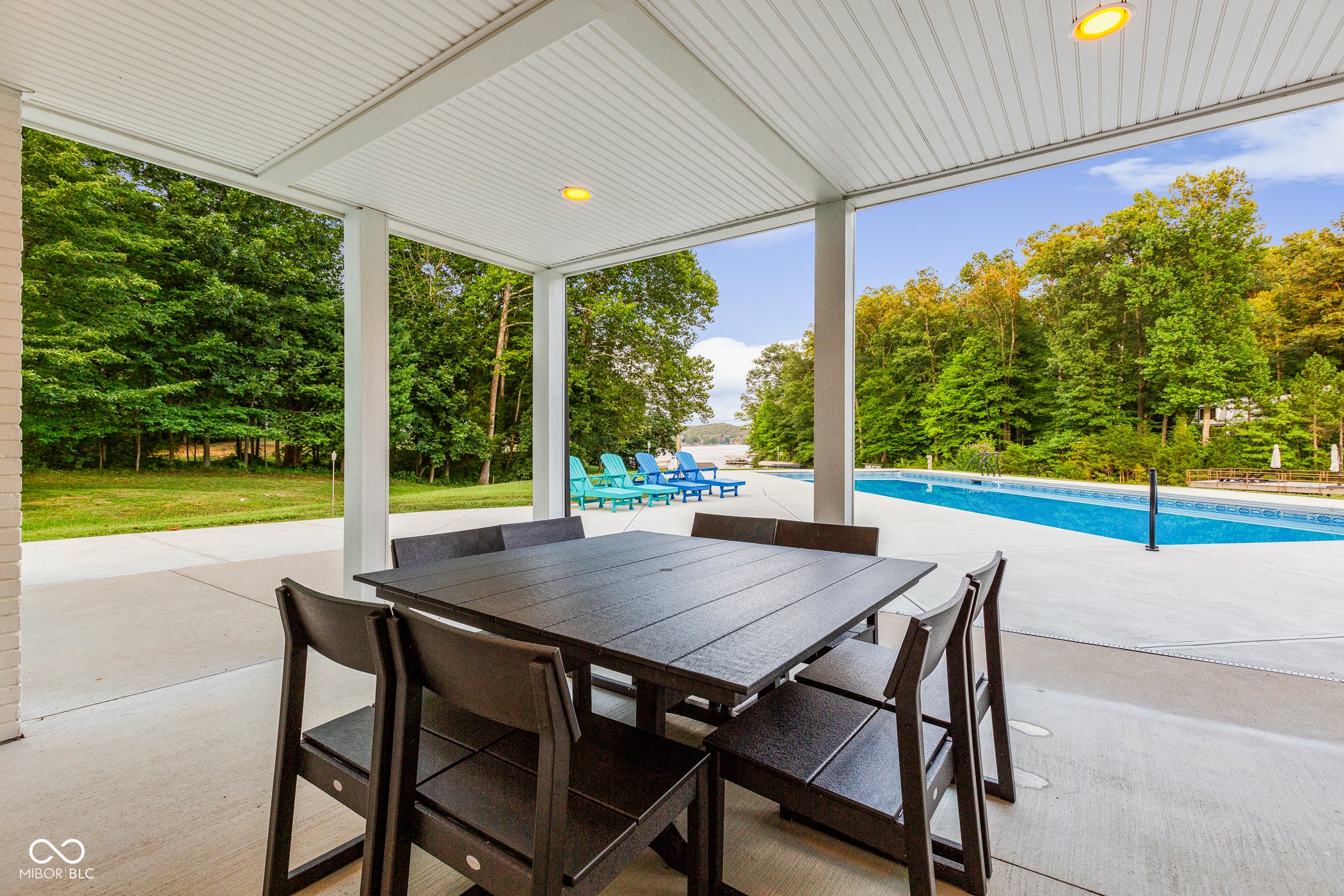 Columbus, Indiana, 47201, United States, ,4 BathroomsBathrooms,Residential,Active,1769806