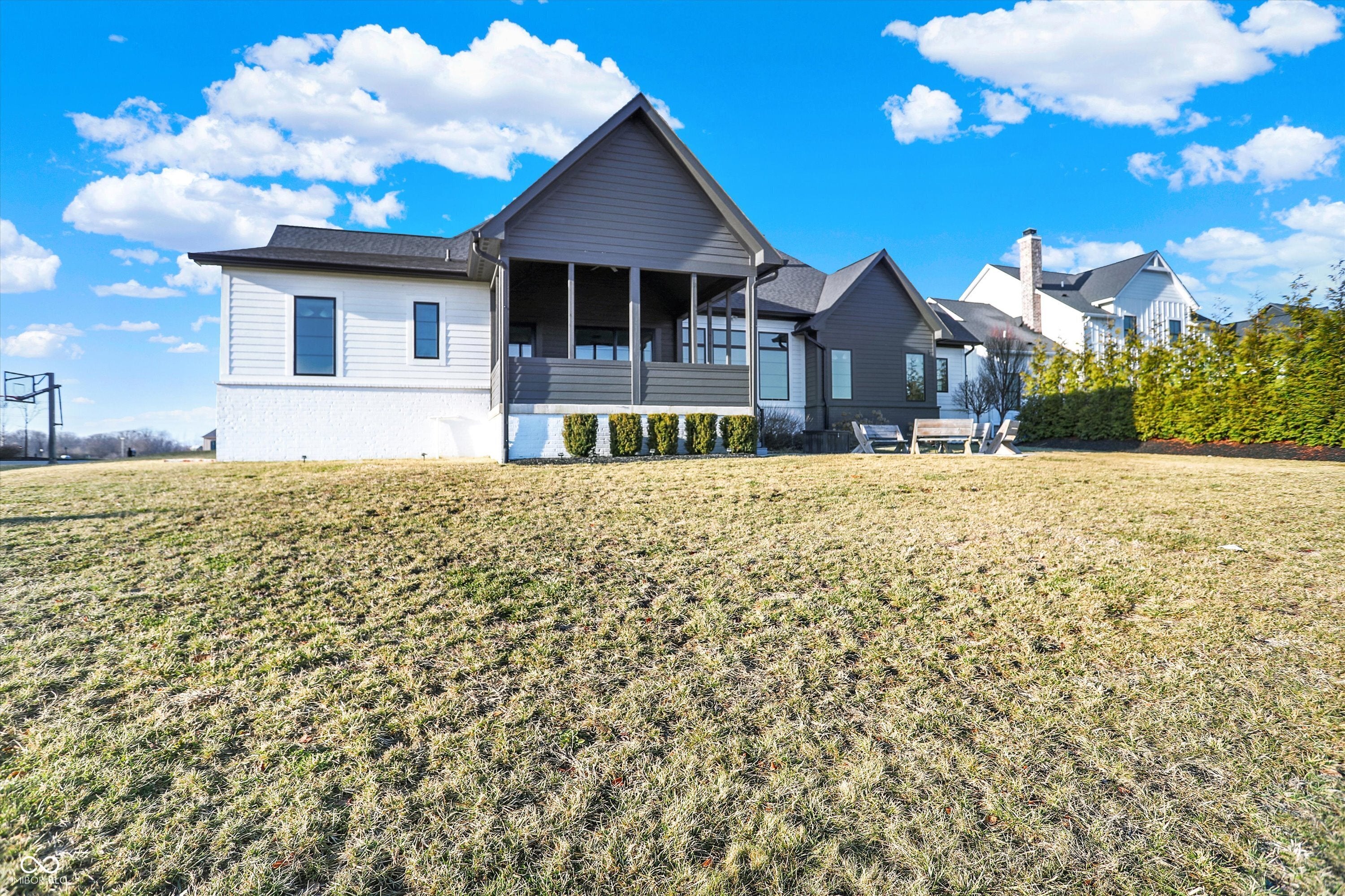 Zionsville, Indiana, 46077, United States, 4 Bedrooms Bedrooms, ,4 BathroomsBathrooms,Residential,Active,2008721