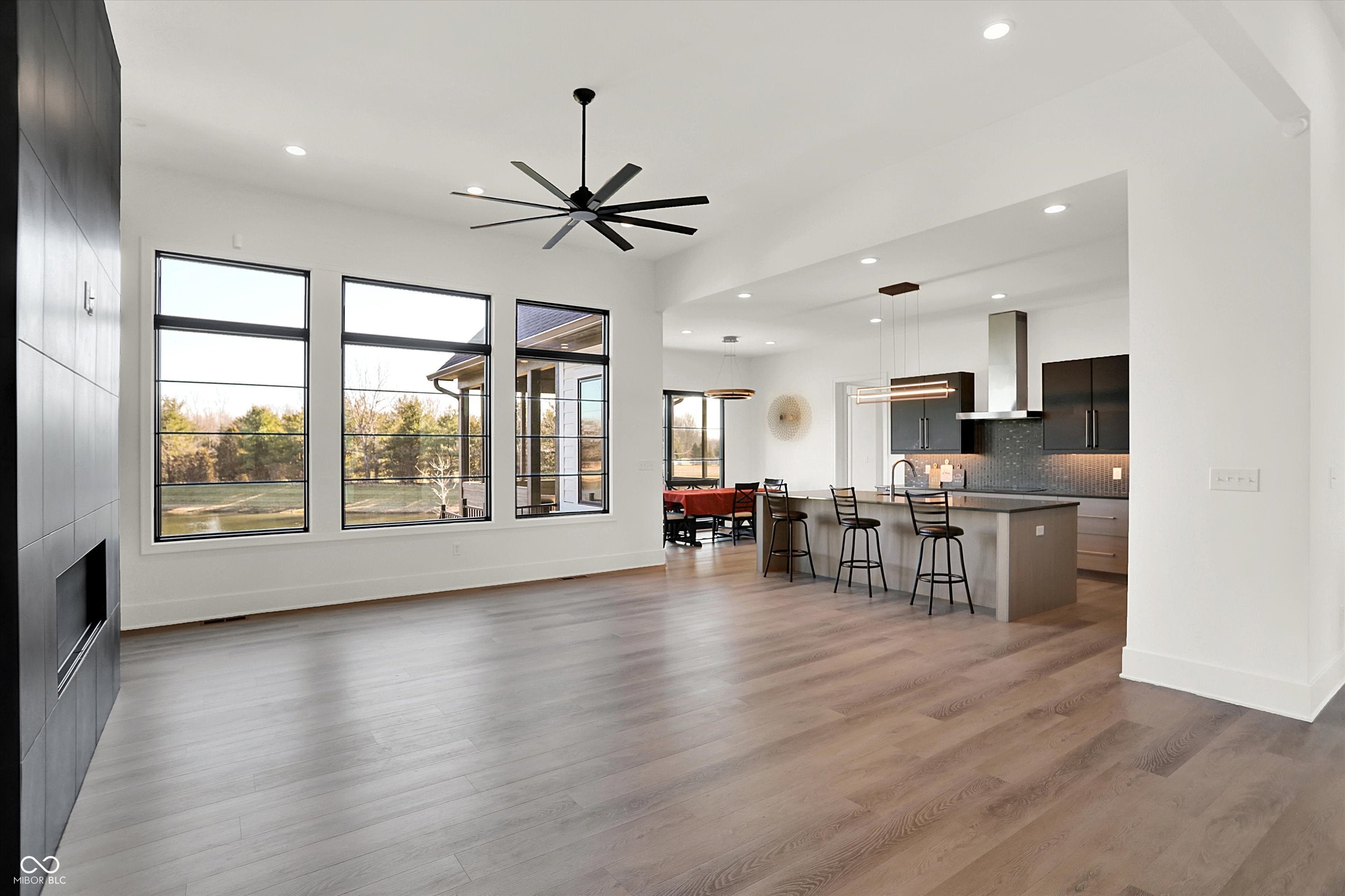 Zionsville, Indiana, 46077, United States, 4 Bedrooms Bedrooms, ,4 BathroomsBathrooms,Residential,Active,2008721