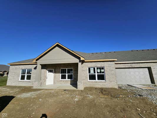 2327 SADDLE DR, SHELBYVILLE, IN 46176 - Image 1