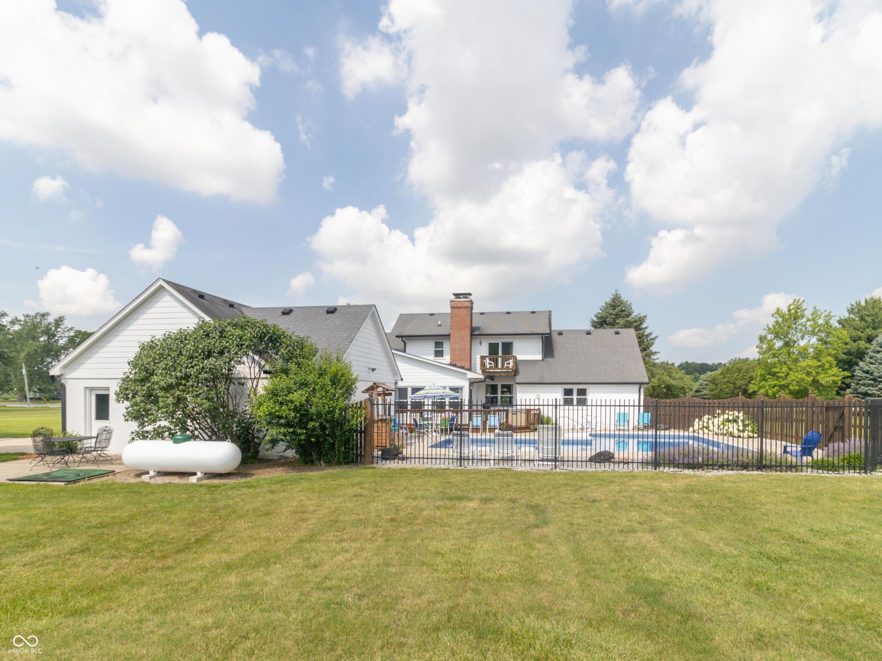 Greenfield, Indiana, 46140, United States, 5 Bedrooms Bedrooms, ,5 BathroomsBathrooms,Residential,Active,1871587