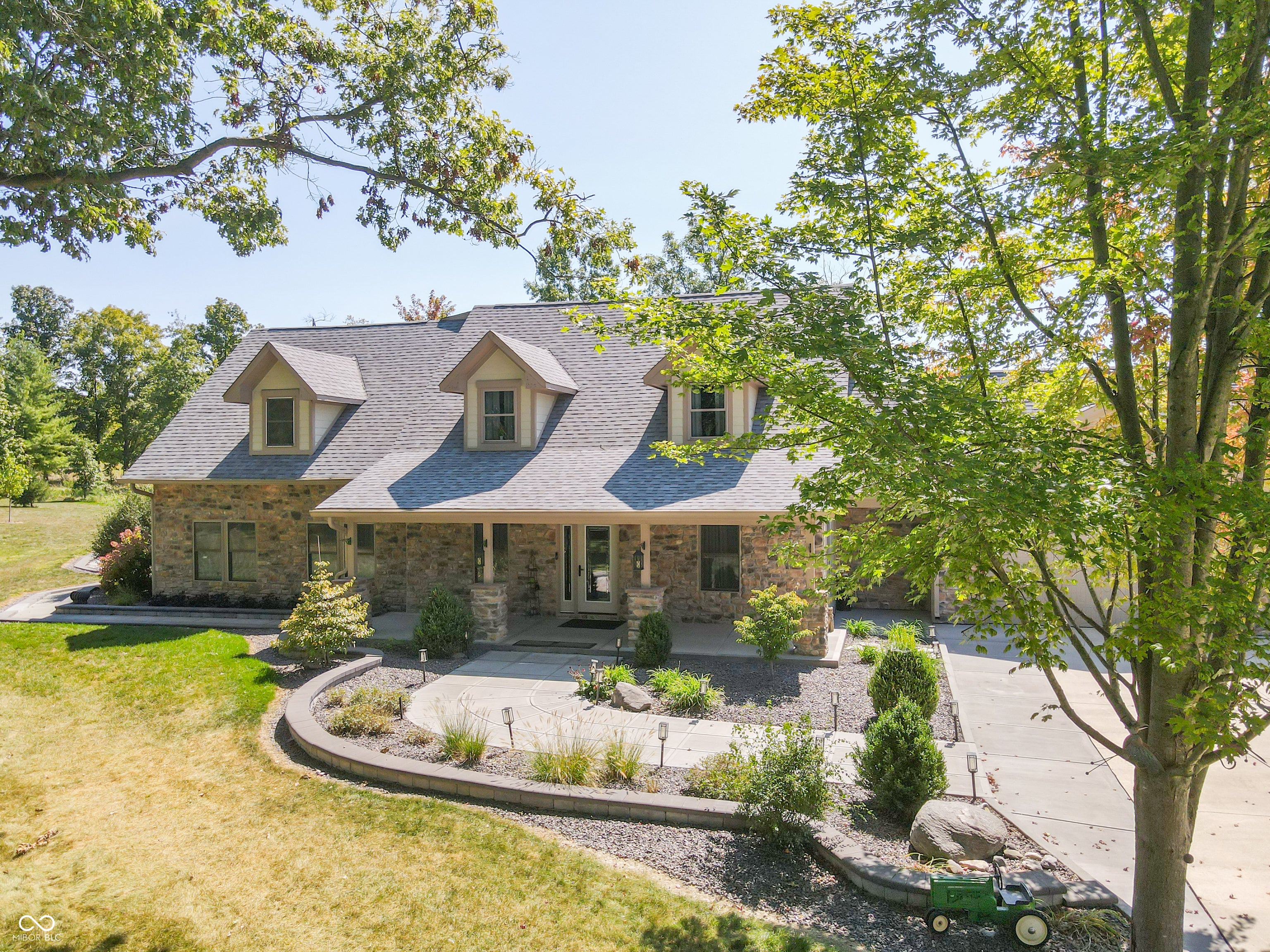 Markleville, Indiana, 46056, United States, 4 Bedrooms Bedrooms, ,5 BathroomsBathrooms,Residential,Active,1942389
