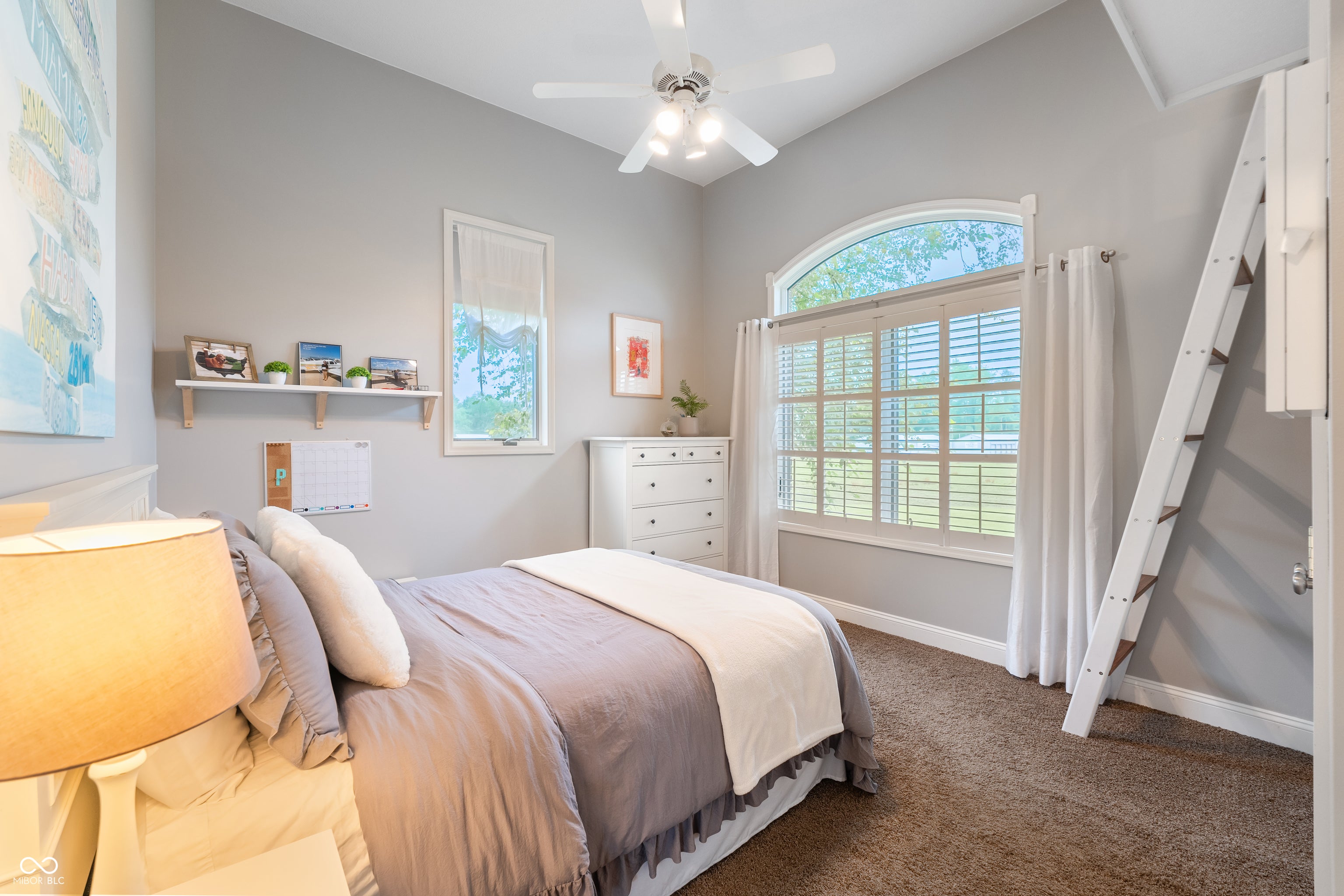 Columbus, Indiana, 47201, United States, 3 Bedrooms Bedrooms, ,3 BathroomsBathrooms,Residential,Active,1971810