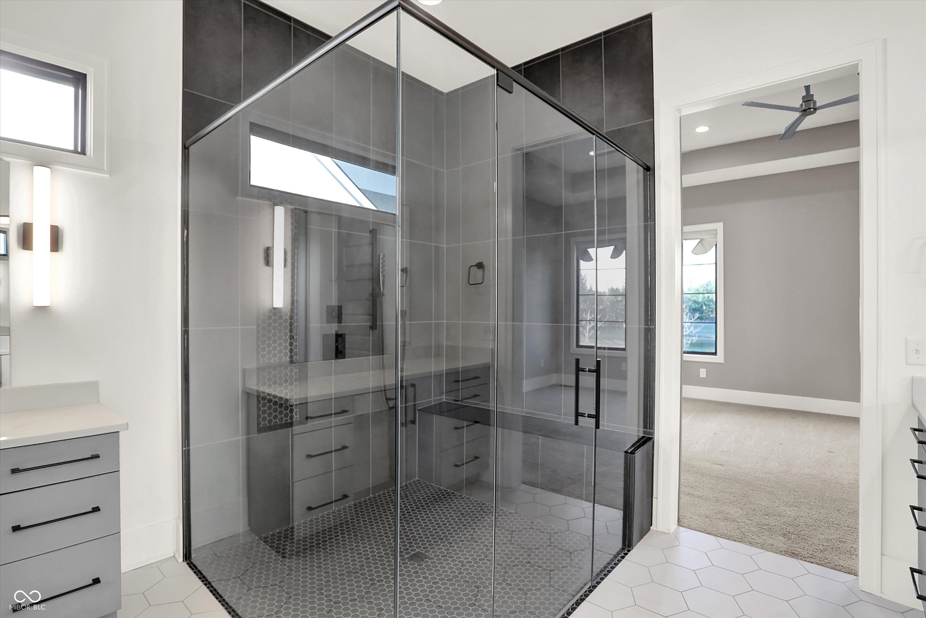 Zionsville, Indiana, 46077, United States, 4 Bedrooms Bedrooms, ,4 BathroomsBathrooms,Residential,Active,2008721