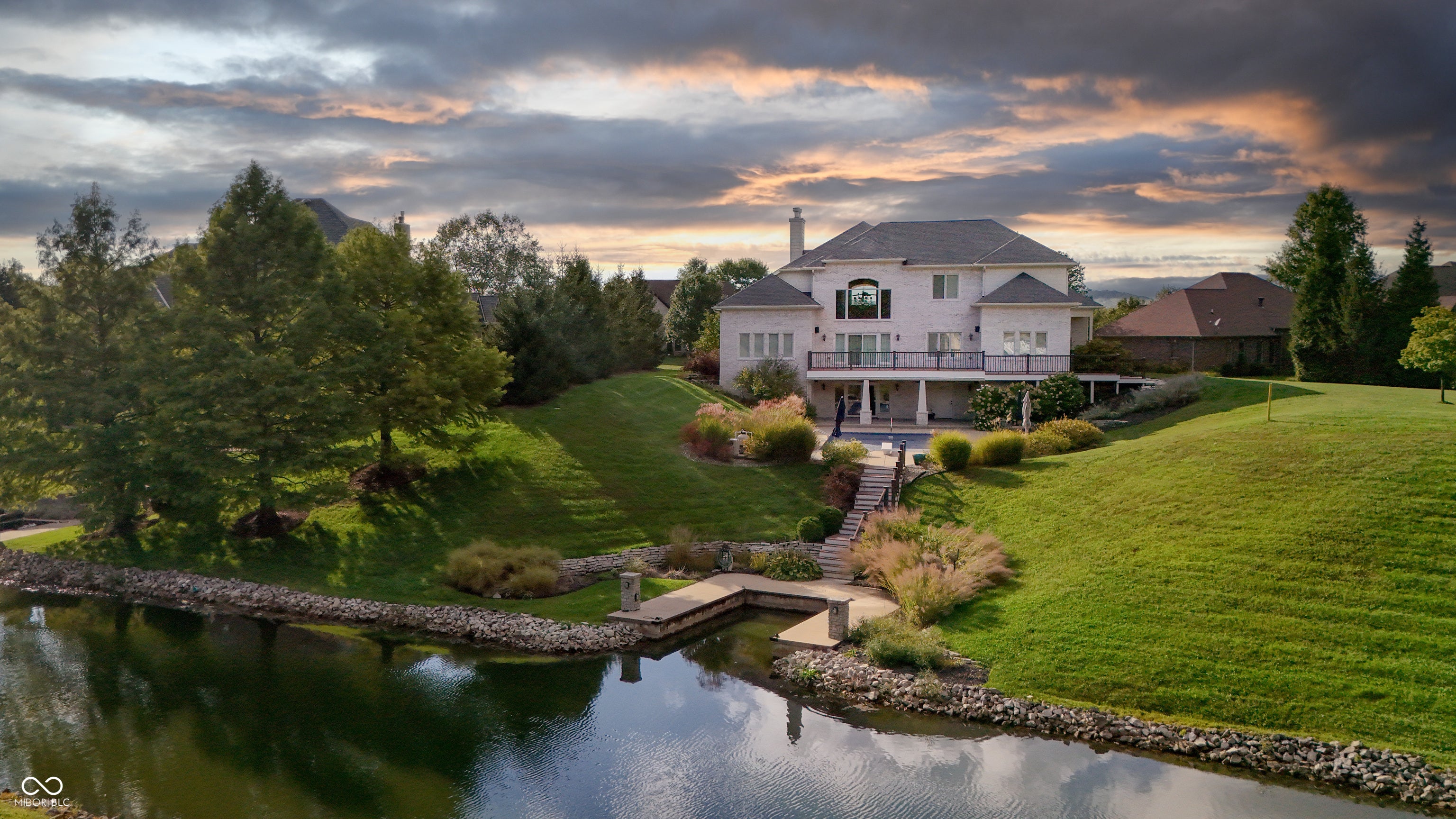 Columbus, Indiana, 47201, United States, 5 Bedrooms Bedrooms, ,5 BathroomsBathrooms,Residential,Active,1952761