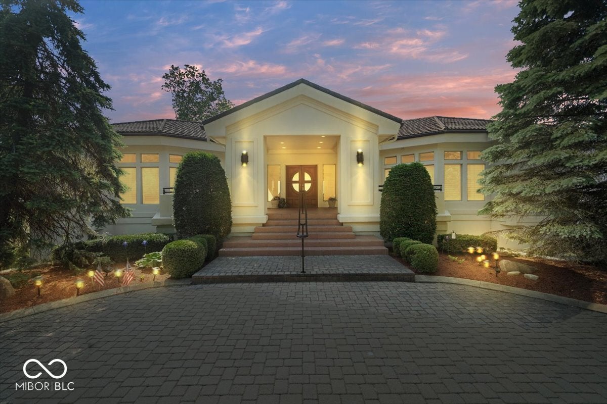 Indianapolis, Indiana, 46256, United States, 4 Bedrooms Bedrooms, ,7 BathroomsBathrooms,Residential,Active,1933721