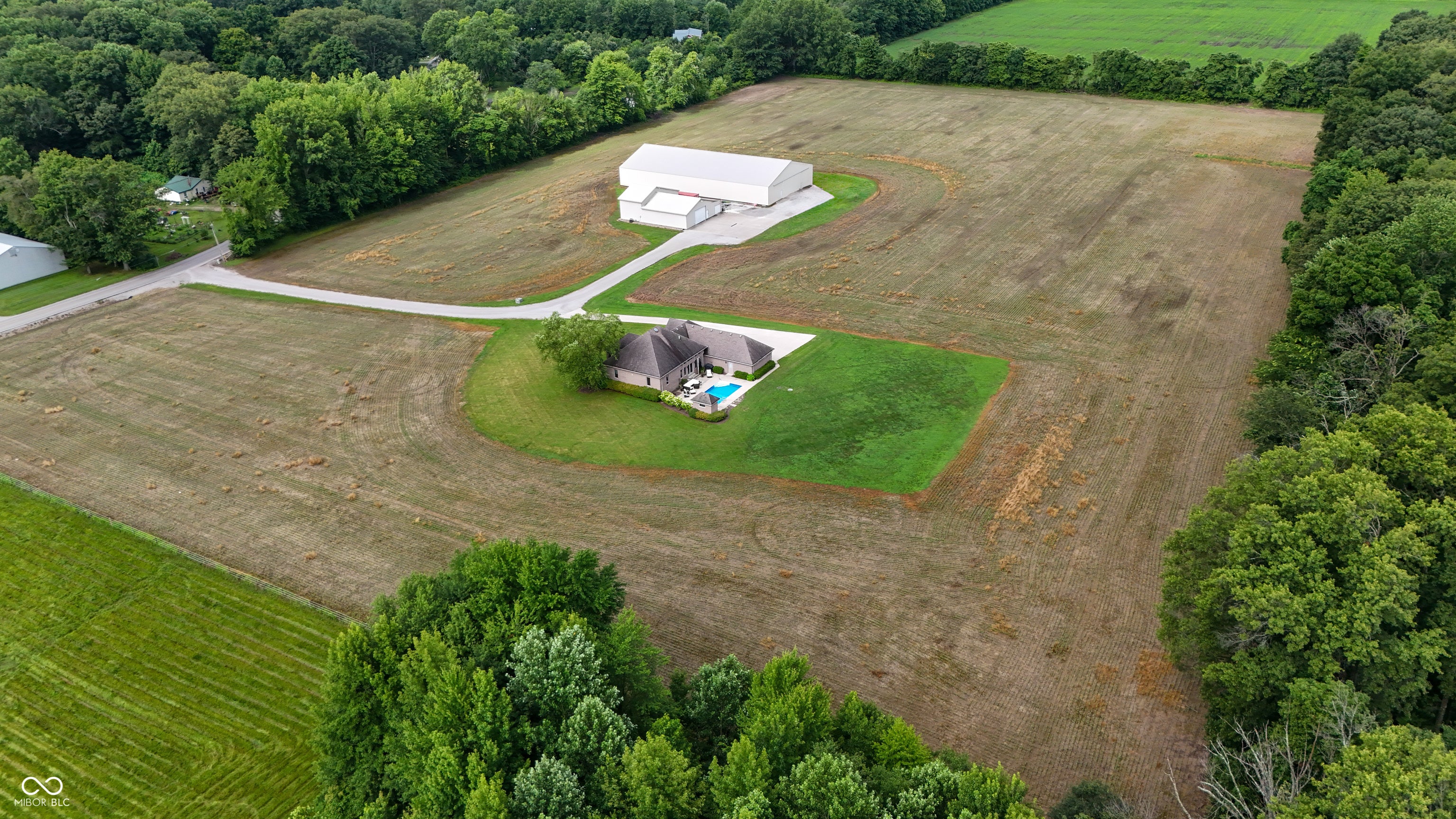 Columbus, Indiana, 47201, United States, 3 Bedrooms Bedrooms, ,3 BathroomsBathrooms,Residential,Active,1971810