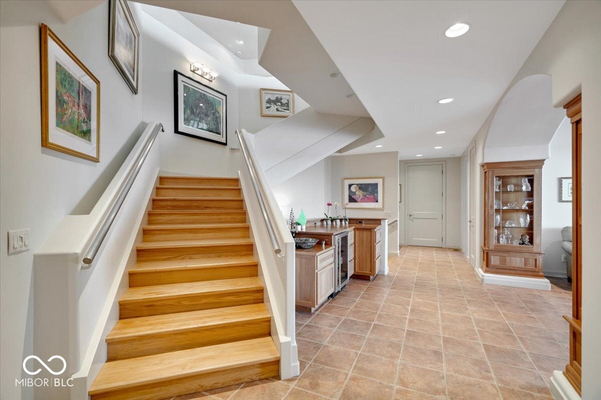 Indianapolis, Indiana, 46256, United States, 4 Bedrooms Bedrooms, ,7 BathroomsBathrooms,Residential,Active,1933721