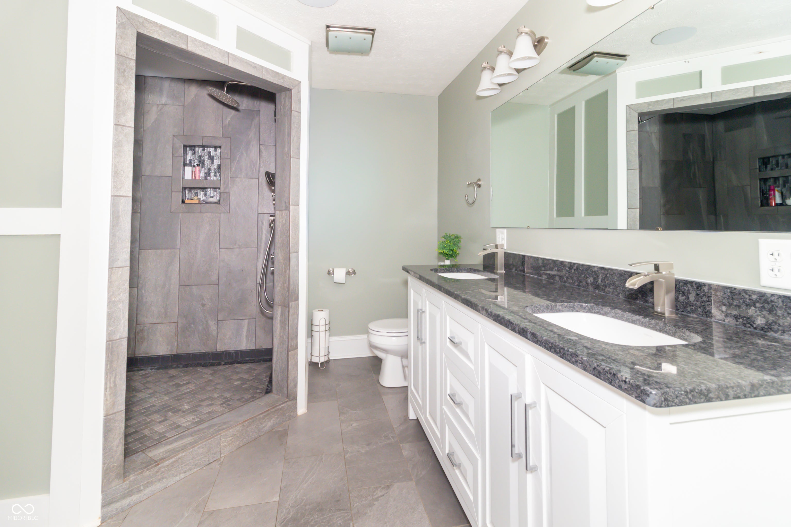 Markleville, Indiana, 46056, United States, 4 Bedrooms Bedrooms, ,5 BathroomsBathrooms,Residential,Active,1942389