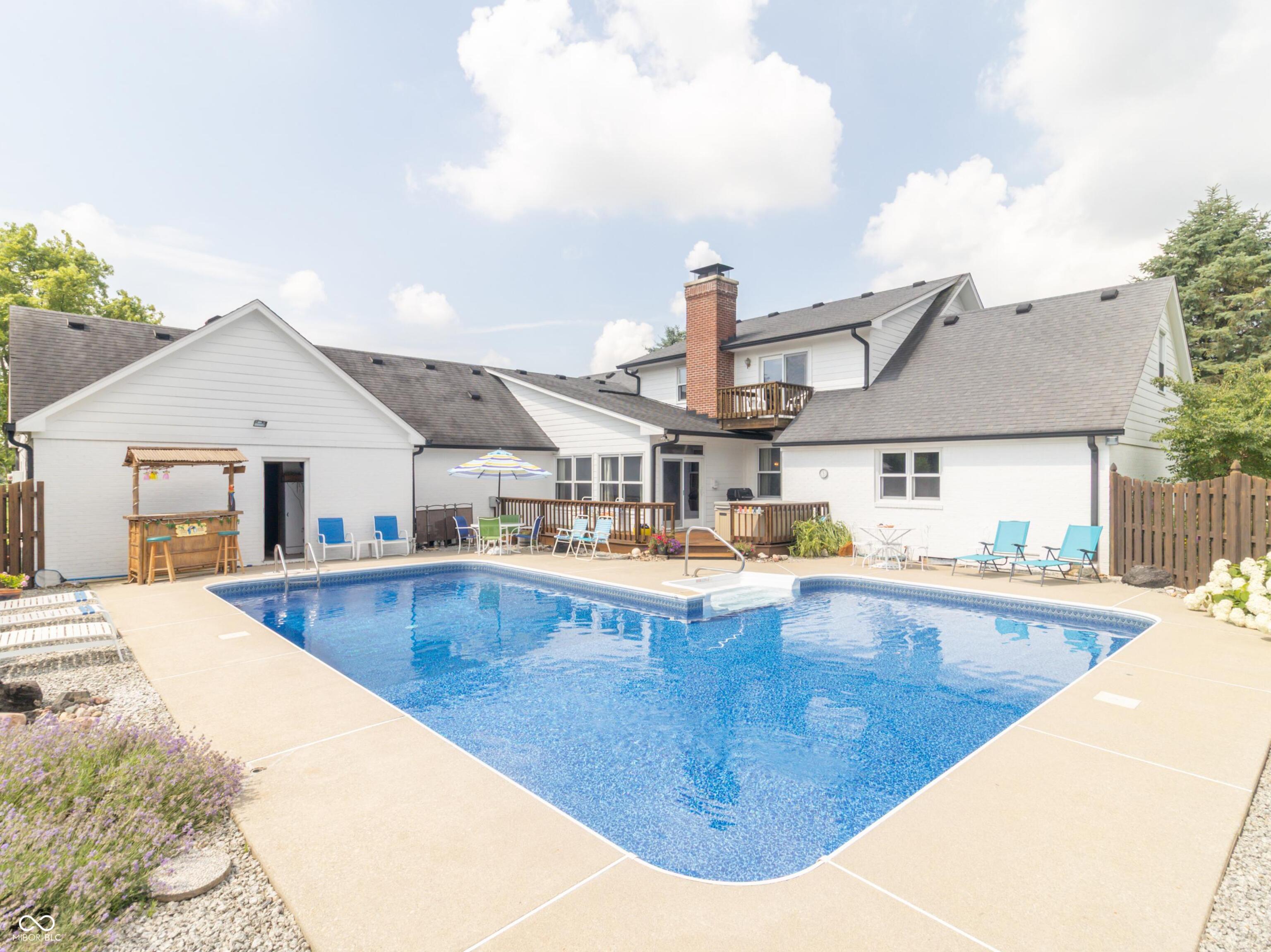 Greenfield, Indiana, 46140, United States, 5 Bedrooms Bedrooms, ,5 BathroomsBathrooms,Residential,Active,1871587