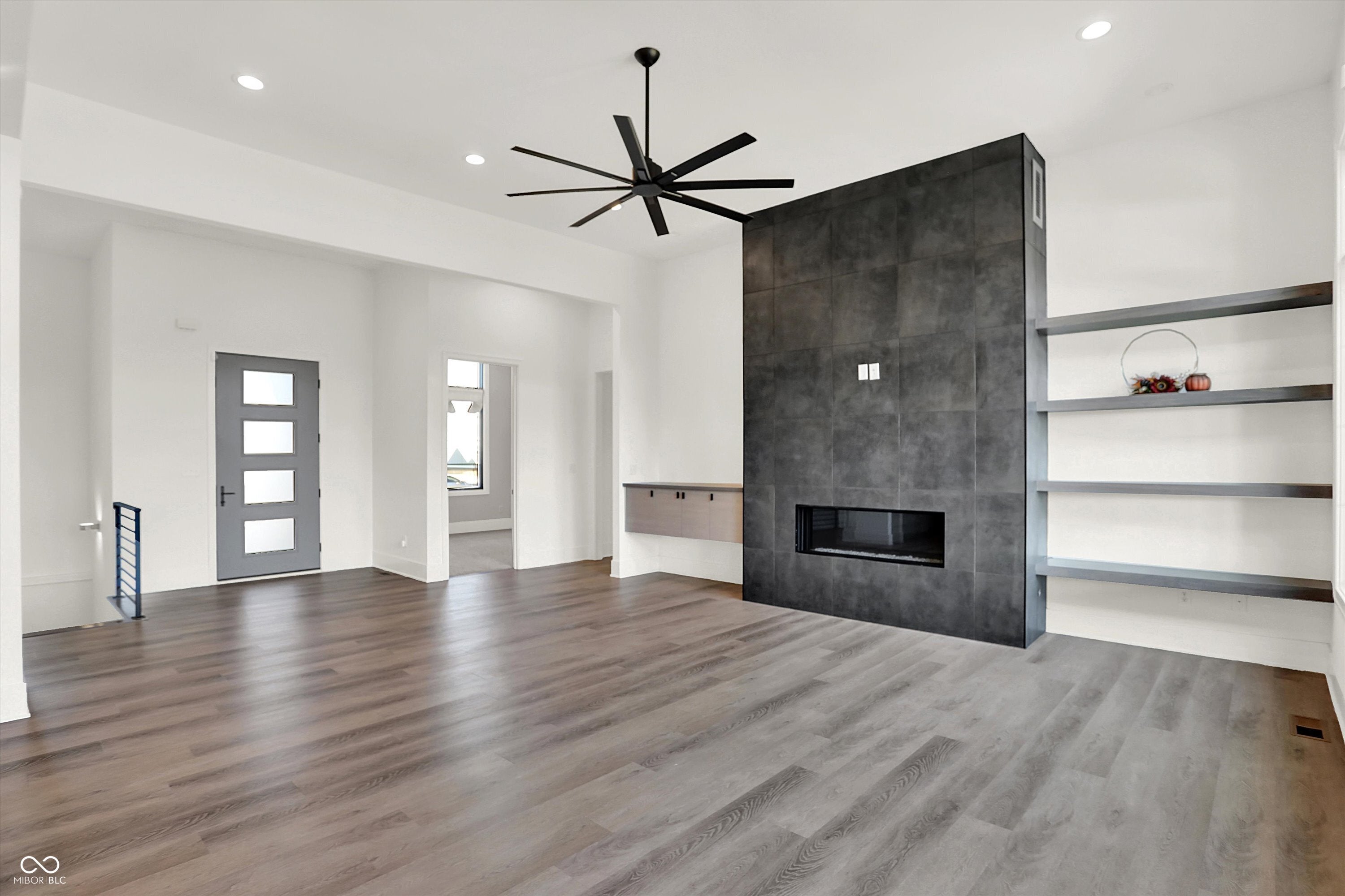 Zionsville, Indiana, 46077, United States, 4 Bedrooms Bedrooms, ,4 BathroomsBathrooms,Residential,Active,2008721