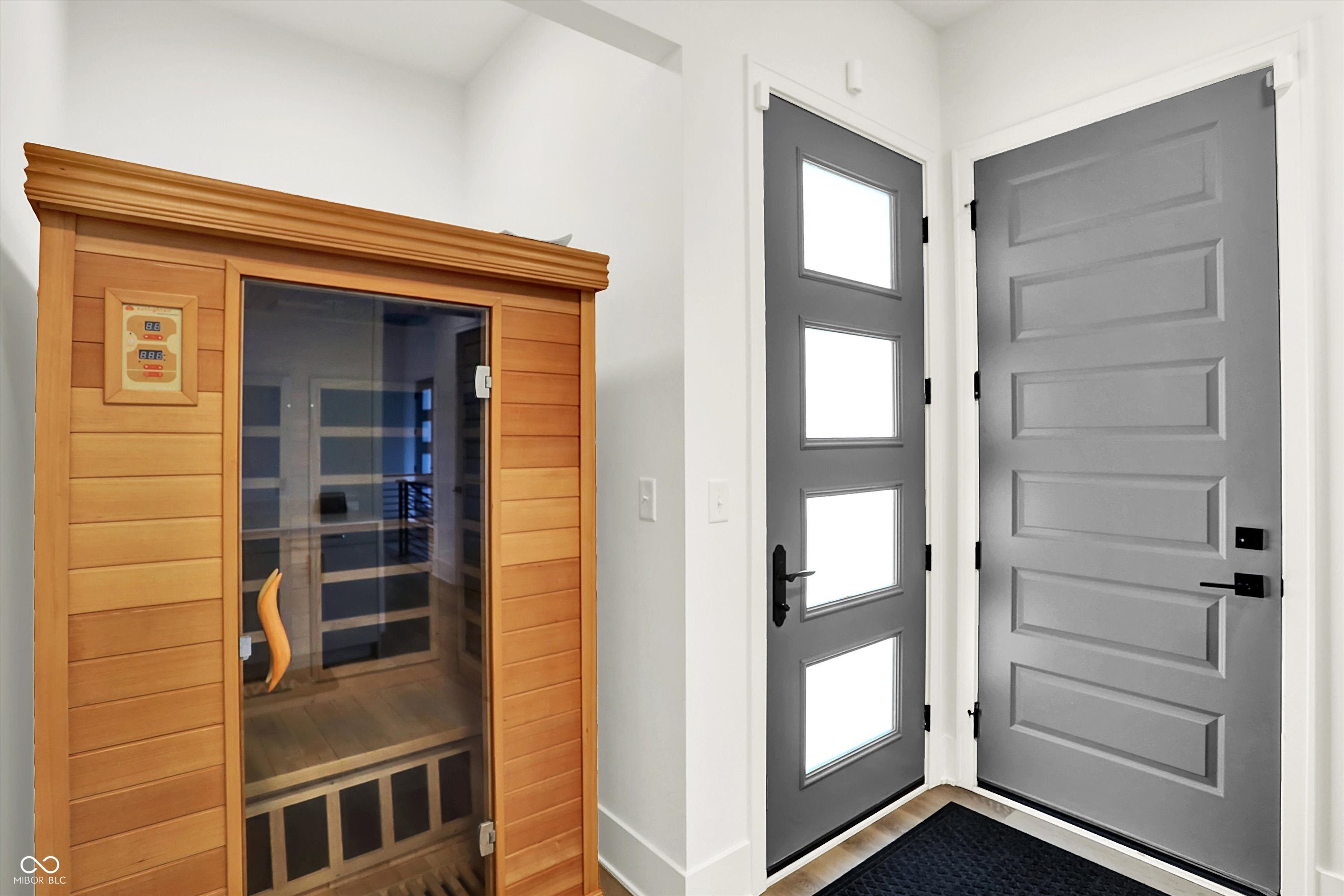 Zionsville, Indiana, 46077, United States, 4 Bedrooms Bedrooms, ,4 BathroomsBathrooms,Residential,Active,2008721