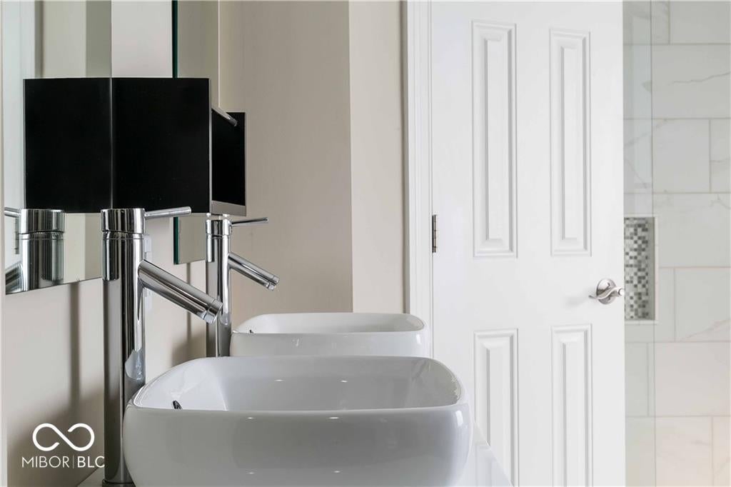 Columbus, Indiana, 47201, United States, ,4 BathroomsBathrooms,Residential,Active,1769806