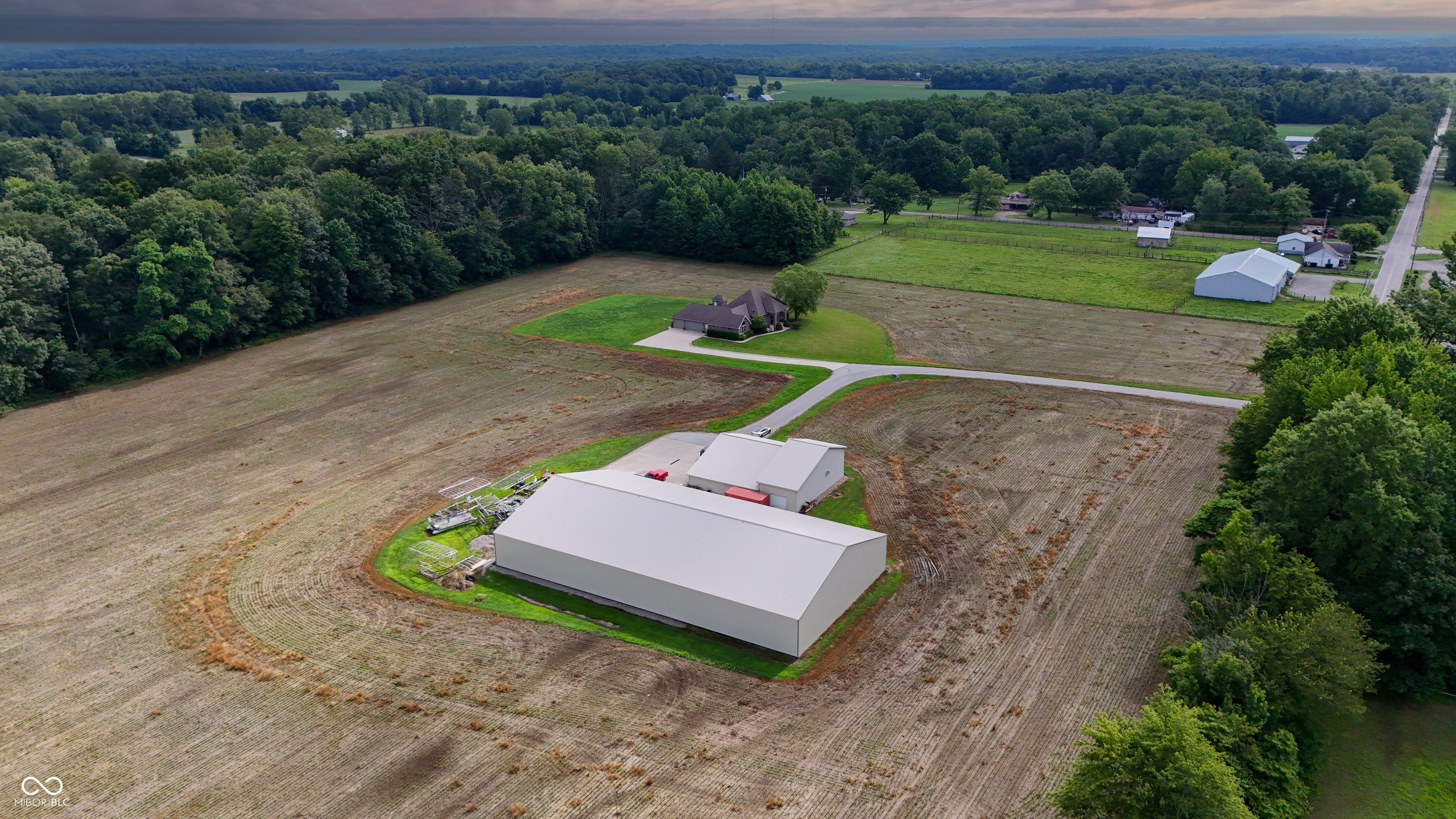 Columbus, Indiana, 47201, United States, 3 Bedrooms Bedrooms, ,3 BathroomsBathrooms,Residential,Active,1971810