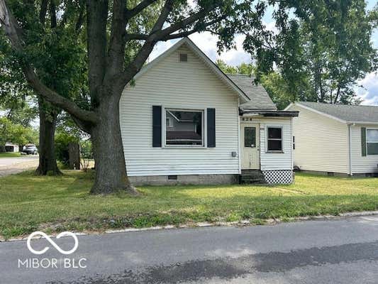 824 N WABASH AVE, HARTFORD CITY, IN 47348 - Image 1